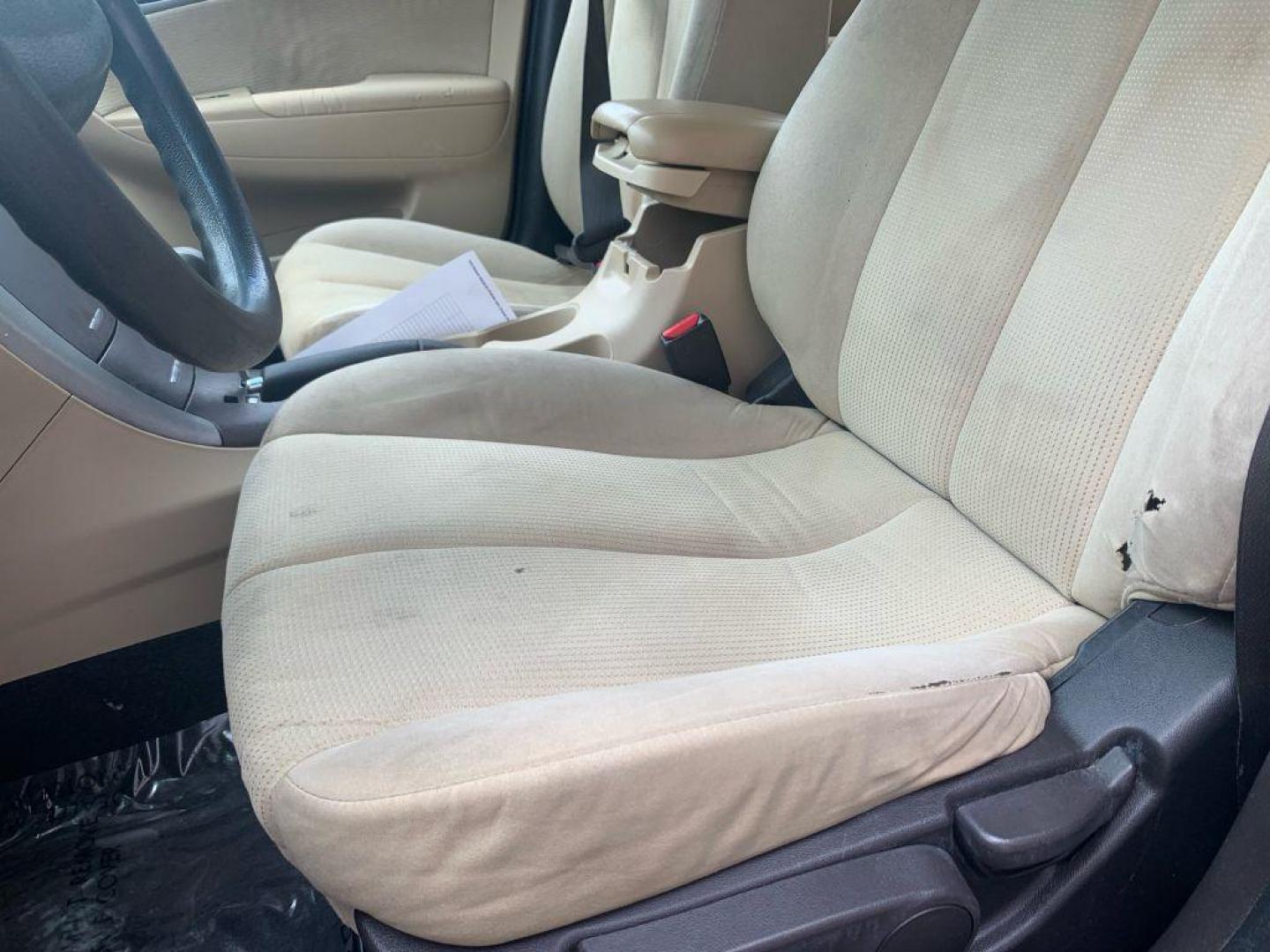 2009 BURGUN HYUNDAI SONATA GLS (5NPET46C19H) with an 2.4L engine, Automatic transmission, located at 2514 Williamson Rd NE, Roanoke, VA, 24012, (540) 265-7770, 37.294636, -79.936249 - NO CREDIT CHECK FINANCING WITH ONLY $1300 DOWN PAYMENT!!!! Check out our website www.needausedvehicle.com for our No Credit Check/ In House Financing options!! No Credit Check Available!!! In House Financing Available!!! All Clean Title Vehicles (no Salvaged or flooded vehicles ever on our lot)! - Photo#2
