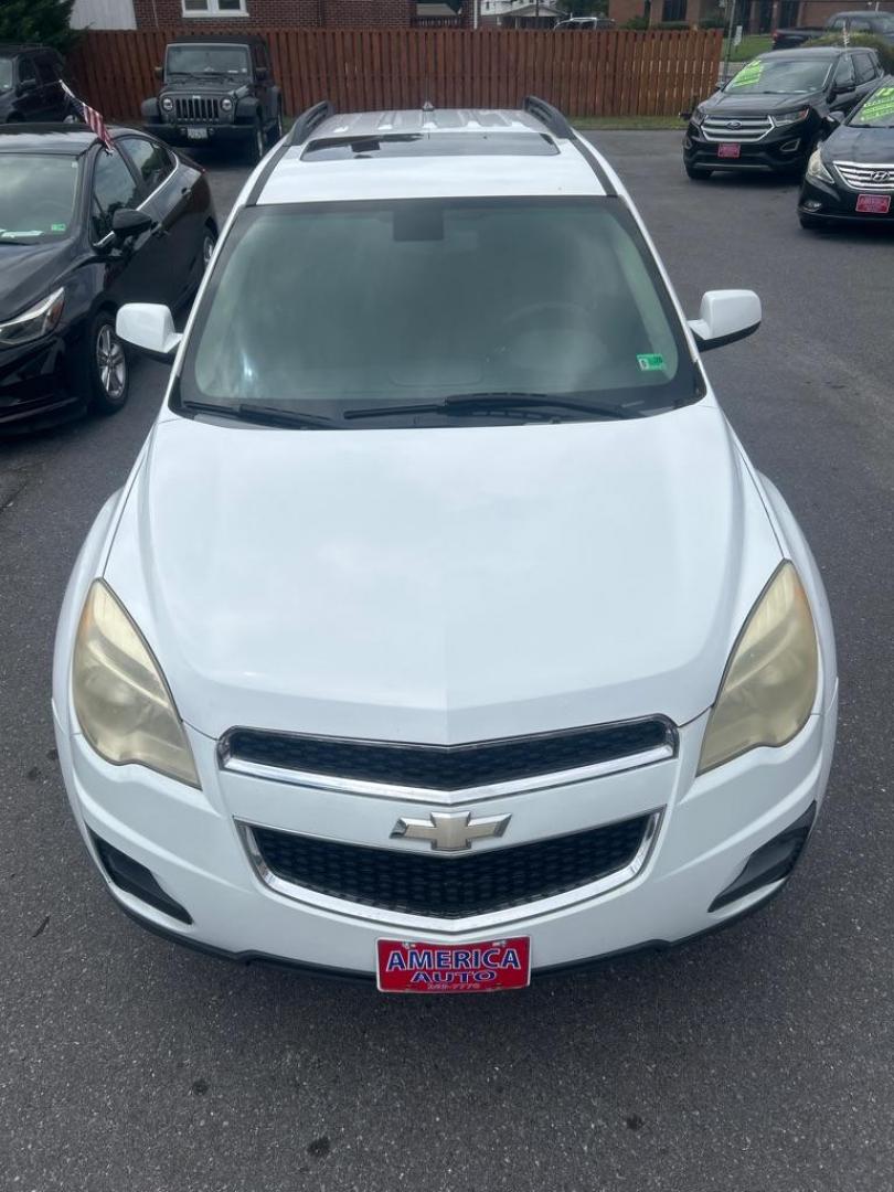 2010 WHITE CHEVROLET EQUINOX LT (2CNFLEEW2A6) with an 2.4L engine, Automatic transmission, located at 2514 Williamson Rd NE, Roanoke, VA, 24012, (540) 265-7770, 37.294636, -79.936249 - NO CREDIT CHECK FINANCING WITH ONLY $1700 DOWN PAYMENT!!!! Check out our website www.needausedvehicle.com for our No Credit Check/ In House Financing options!! No Credit Check Available!!! In House Financing Available!!! All Clean Title Vehicles (no Salvaged or flooded vehicles ever on our lot)! - Photo#3