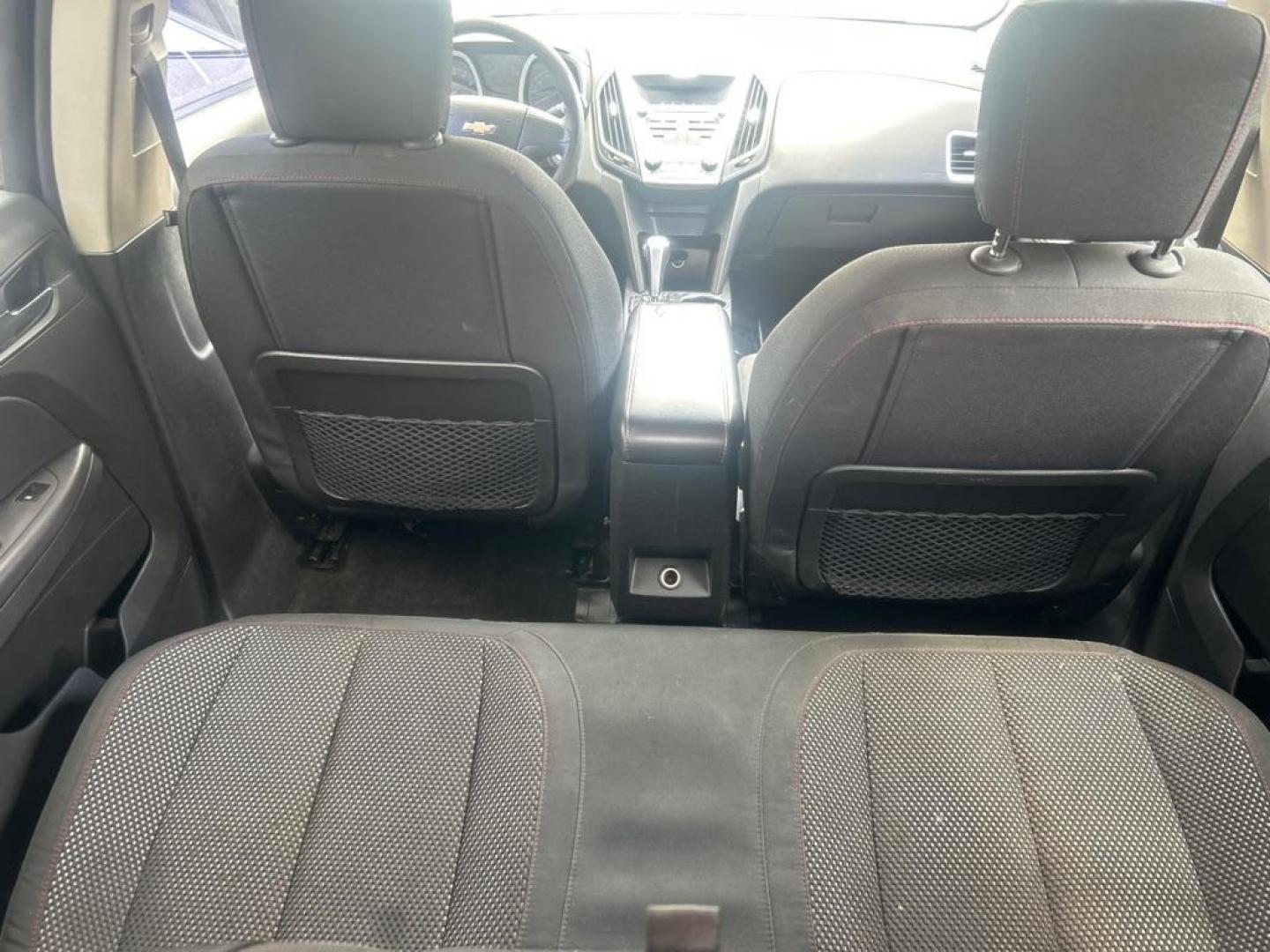 2010 WHITE CHEVROLET EQUINOX LT (2CNFLEEW2A6) with an 2.4L engine, Automatic transmission, located at 2514 Williamson Rd NE, Roanoke, VA, 24012, (540) 265-7770, 37.294636, -79.936249 - NO CREDIT CHECK FINANCING WITH ONLY $1700 DOWN PAYMENT!!!! Check out our website www.needausedvehicle.com for our No Credit Check/ In House Financing options!! No Credit Check Available!!! In House Financing Available!!! All Clean Title Vehicles (no Salvaged or flooded vehicles ever on our lot)! - Photo#11