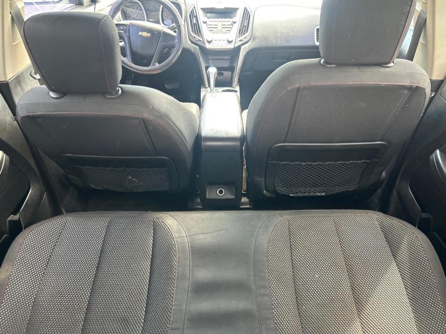 2010 WHITE CHEVROLET EQUINOX LT (2CNFLEEW2A6) with an 2.4L engine, Automatic transmission, located at 2514 Williamson Rd NE, Roanoke, VA, 24012, (540) 265-7770, 37.294636, -79.936249 - NO CREDIT CHECK FINANCING WITH ONLY $1700 DOWN PAYMENT!!!! Check out our website www.needausedvehicle.com for our No Credit Check/ In House Financing options!! No Credit Check Available!!! In House Financing Available!!! All Clean Title Vehicles (no Salvaged or flooded vehicles ever on our lot)! - Photo#5