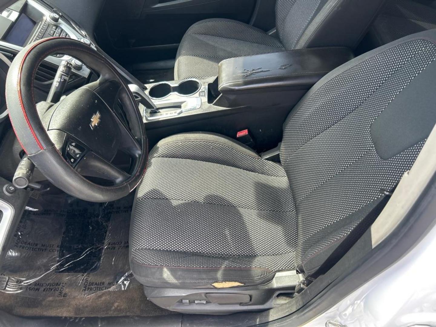 2010 WHITE CHEVROLET EQUINOX LT (2CNFLEEW2A6) with an 2.4L engine, Automatic transmission, located at 2514 Williamson Rd NE, Roanoke, VA, 24012, (540) 265-7770, 37.294636, -79.936249 - NO CREDIT CHECK FINANCING WITH ONLY $1700 DOWN PAYMENT!!!! Check out our website www.needausedvehicle.com for our No Credit Check/ In House Financing options!! No Credit Check Available!!! In House Financing Available!!! All Clean Title Vehicles (no Salvaged or flooded vehicles ever on our lot)! - Photo#8