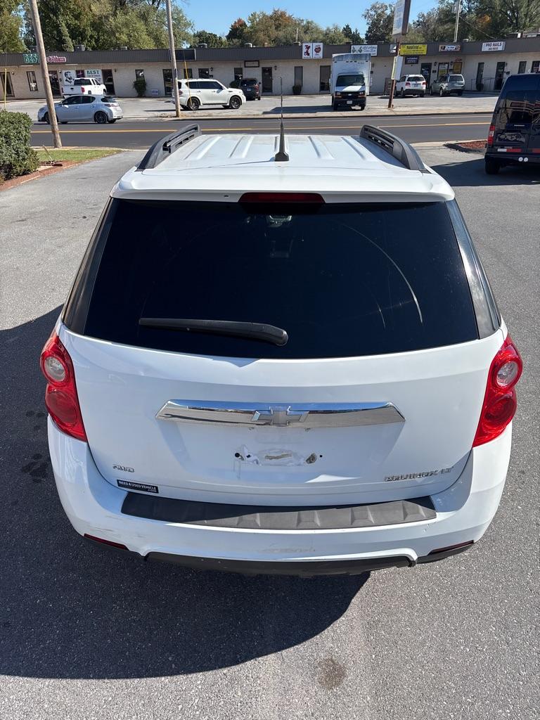 2010 WHITE CHEVROLET EQUINOX LT (2CNFLEEW2A6) with an 2.4L engine, Automatic transmission, located at 2514 Williamson Rd NE, Roanoke, VA, 24012, (540) 265-7770, 37.294636, -79.936249 - NO CREDIT CHECK FINANCING WITH ONLY $1700 DOWN PAYMENT!!!! Check out our website www.needausedvehicle.com for our No Credit Check/ In House Financing options!! No Credit Check Available!!! In House Financing Available!!! All Clean Title Vehicles (no Salvaged or flooded vehicles ever on our lot)!- Photo#3