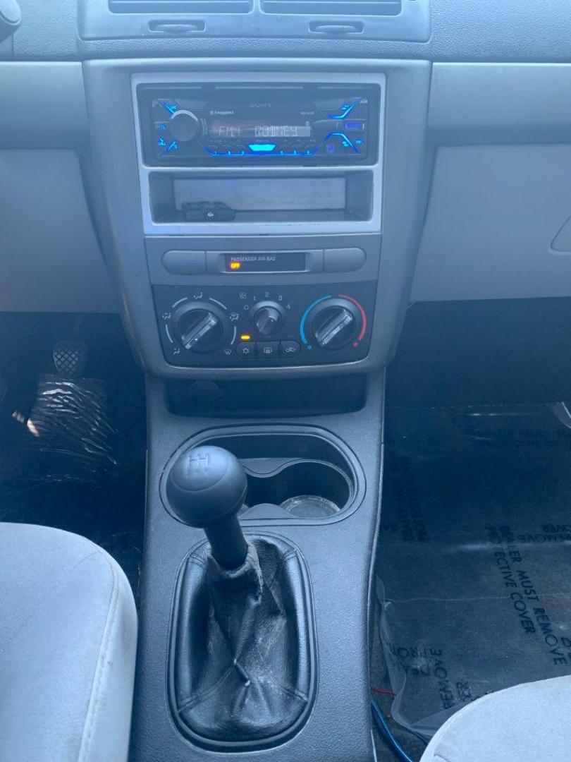 2009 BLUE CHEVROLET COBALT LS (1G1AK18H097) with an 2.2L engine, 4-Speed Manual transmission, located at 2514 Williamson Rd NE, Roanoke, VA, 24012, (540) 265-7770, 37.294636, -79.936249 - Photo#4