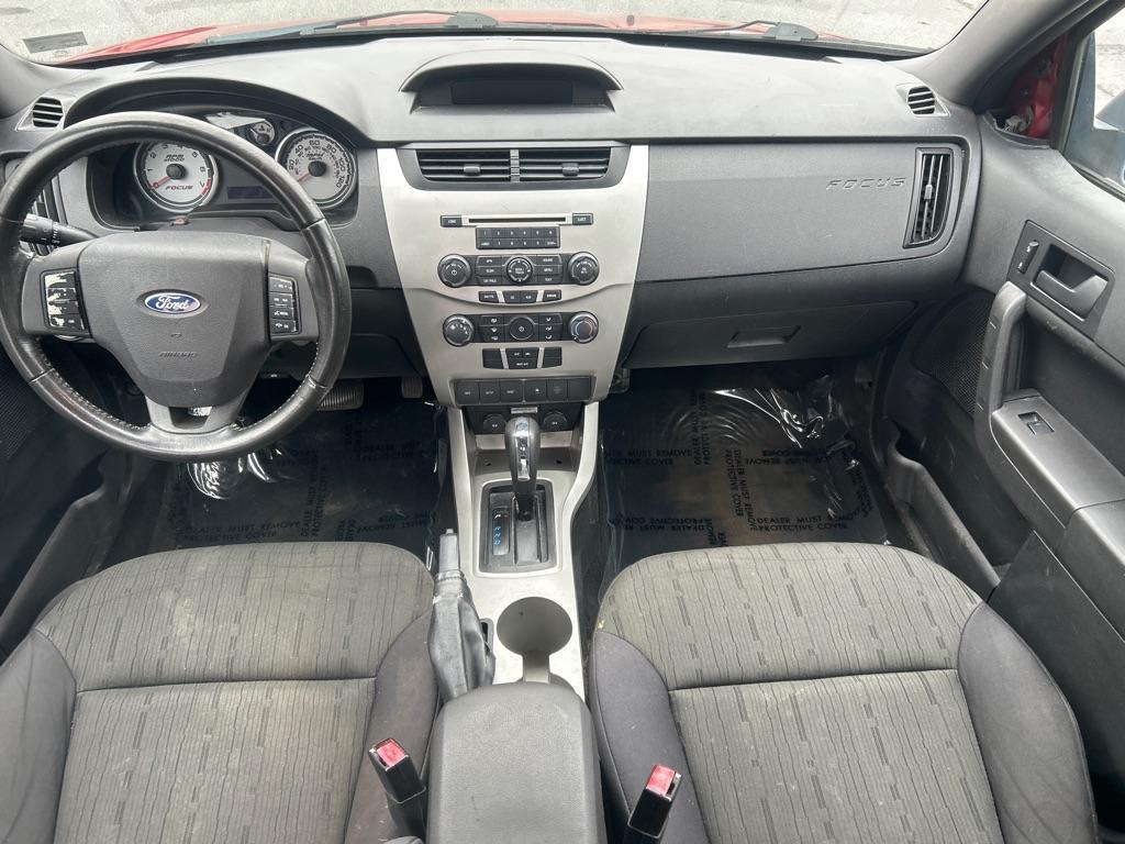 2011 RED FORD FOCUS SE (1FAHP3FN1BW) with an 2.0L engine, Automatic transmission, located at 2514 Williamson Rd NE, Roanoke, VA, 24012, (540) 265-7770, 37.294636, -79.936249 - NO CREDIT CHECK FINANCING WITH ONLY $1050 DOWN PAYMENT!!!! Check out our website www.needausedvehicle.com for our No Credit Check/ In House Financing options!! No Credit Check Available!!! In House Financing Available!!! All Clean Title Vehicles (no Salvaged or flooded vehicles ever on our lot)! - Photo#5
