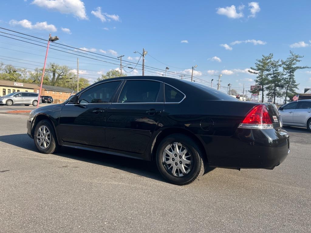 2011 BLACK CHEVROLET IMPALA POLICE (2G1WD5EMXB1) with an 3.9L engine, Automatic transmission, located at 2514 Williamson Rd NE, Roanoke, VA, 24012, (540) 265-7770, 37.294636, -79.936249 - NO CREDIT CHECK FINANCING WITH ONLY $1100 DOWN PAYMENT!!!! Check out our website www.needausedvehicle.com for our No Credit Check/ In House Financing options!! No Credit Check Available!!! In House Financing Available!!! All Clean Title Vehicles (no Salvaged or flooded vehicles ever on our lot)! - Photo#1