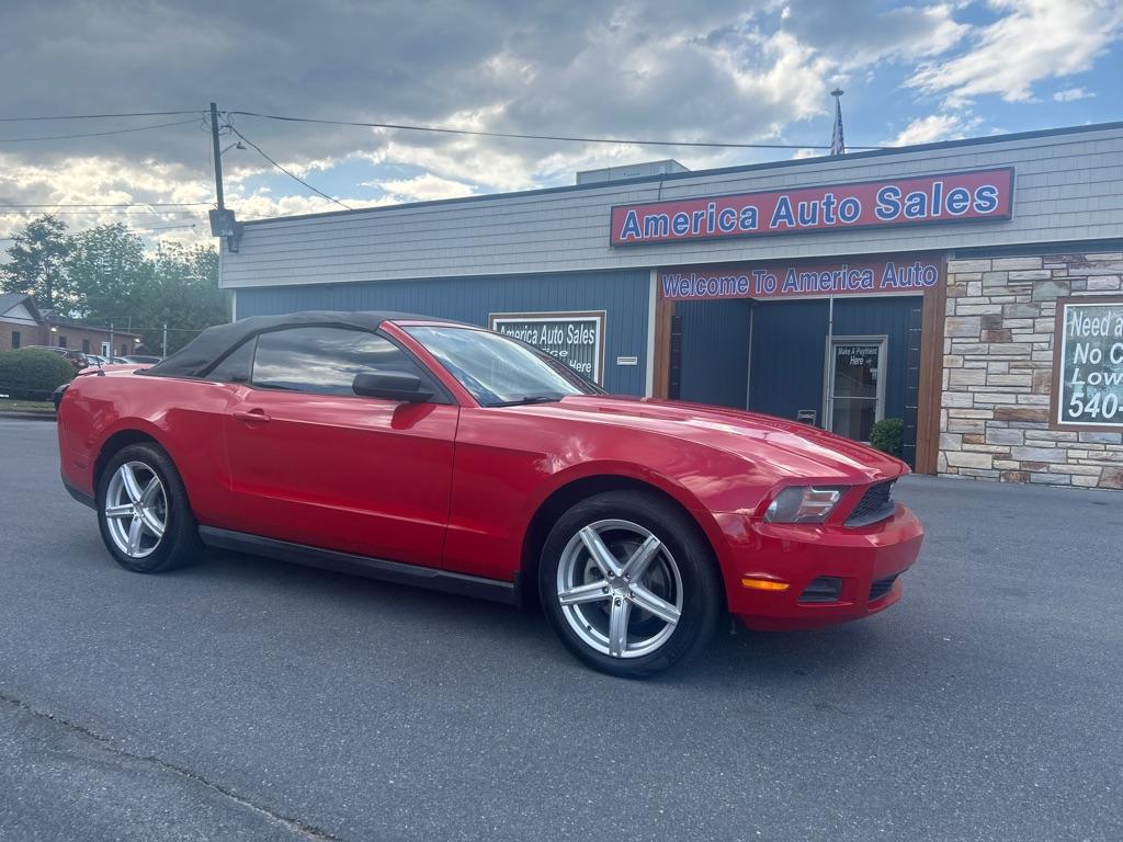 photo of 2010 FORD MUSTANG 2DR