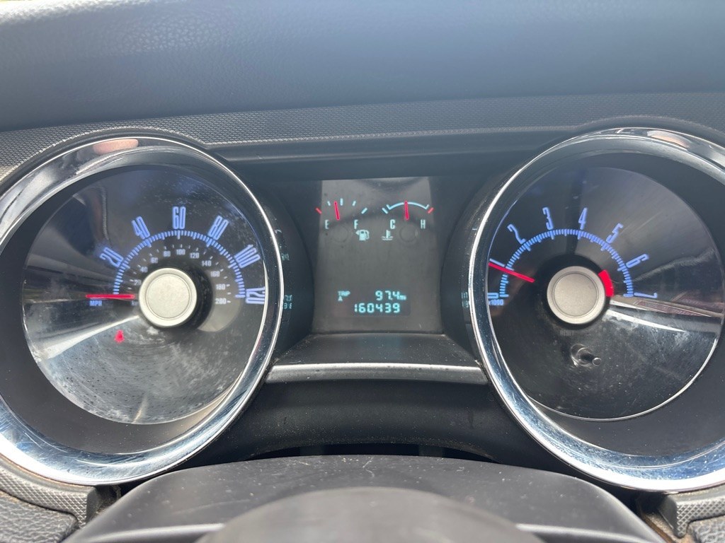 2010 RED FORD MUSTANG (1ZVBP8EN6A5) with an 4.0L engine, Automatic transmission, located at 2514 Williamson Rd NE, Roanoke, VA, 24012, (540) 265-7770, 37.294636, -79.936249 - NO CREDIT CHECK FINANCING WITH ONLY $2500 DOWN PAYMENT!!!! Check out our website www.needausedvehicle.com for our No Credit Check/ In House Financing options!! No Credit Check Available!!! In House Financing Available!!! All Clean Title Vehicles (no Salvaged or flooded vehicles ever on our lot)!- Photo#4