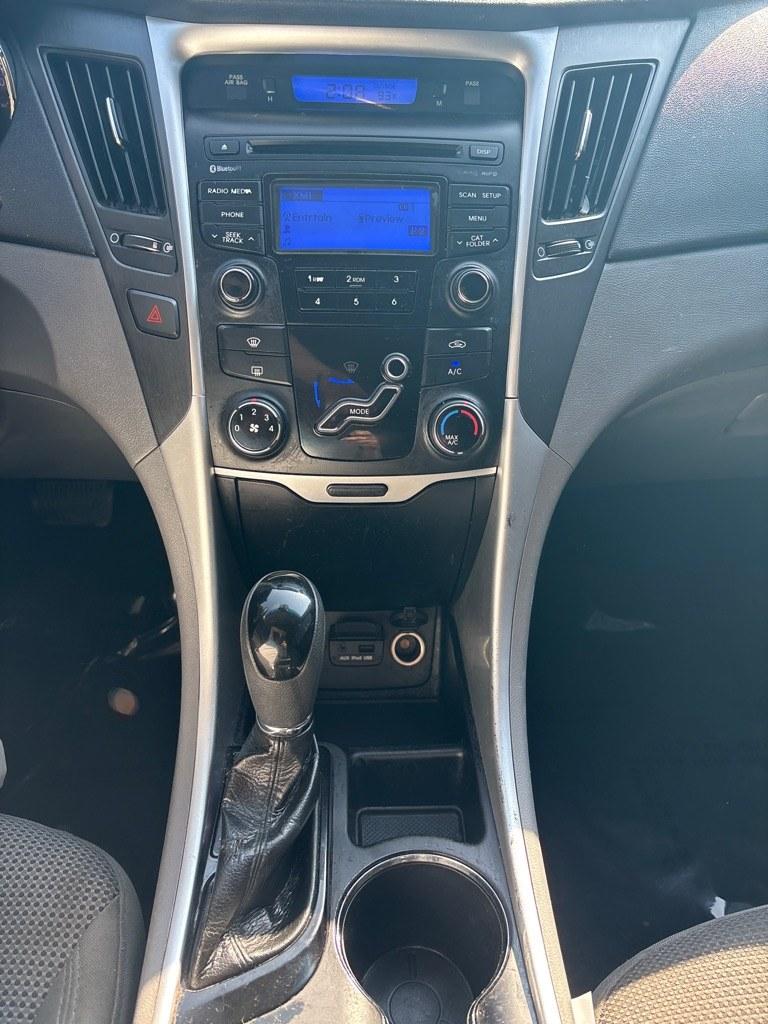 2013 BLUE HYUNDAI SONATA GLS (5NPEB4AC9DH) with an 2.4L engine, Automatic transmission, located at 2514 Williamson Rd NE, Roanoke, VA, 24012, (540) 265-7770, 37.294636, -79.936249 - NO CREDIT CHECK FINANCING WITH ONLY $1700 DOWN PAYMENT!!!! Check out our website www.needausedvehicle.com for our No Credit Check/ In House Financing options!! No Credit Check Available!!! In House Financing Available!!! All Clean Title Vehicles (no Salvaged or flooded vehicles ever on our lot)!- Photo#5
