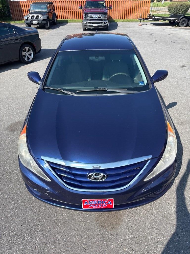 2013 BLUE HYUNDAI SONATA GLS (5NPEB4AC9DH) with an 2.4L engine, Automatic transmission, located at 2514 Williamson Rd NE, Roanoke, VA, 24012, (540) 265-7770, 37.294636, -79.936249 - NO CREDIT CHECK FINANCING WITH ONLY $1700 DOWN PAYMENT!!!! Check out our website www.needausedvehicle.com for our No Credit Check/ In House Financing options!! No Credit Check Available!!! In House Financing Available!!! All Clean Title Vehicles (no Salvaged or flooded vehicles ever on our lot)!- Photo#9