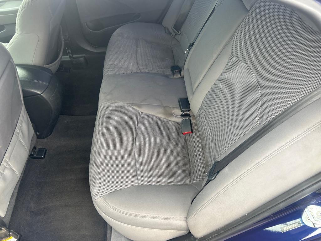 2013 BLUE HYUNDAI SONATA GLS (5NPEB4AC9DH) with an 2.4L engine, Automatic transmission, located at 2514 Williamson Rd NE, Roanoke, VA, 24012, (540) 265-7770, 37.294636, -79.936249 - NO CREDIT CHECK FINANCING WITH ONLY $1900 DOWN PAYMENT!!!! Check out our website www.needausedvehicle.com for our No Credit Check/ In House Financing options!! No Credit Check Available!!! In House Financing Available!!! All Clean Title Vehicles (no Salvaged or flooded vehicles ever on our lot)! - Photo#4