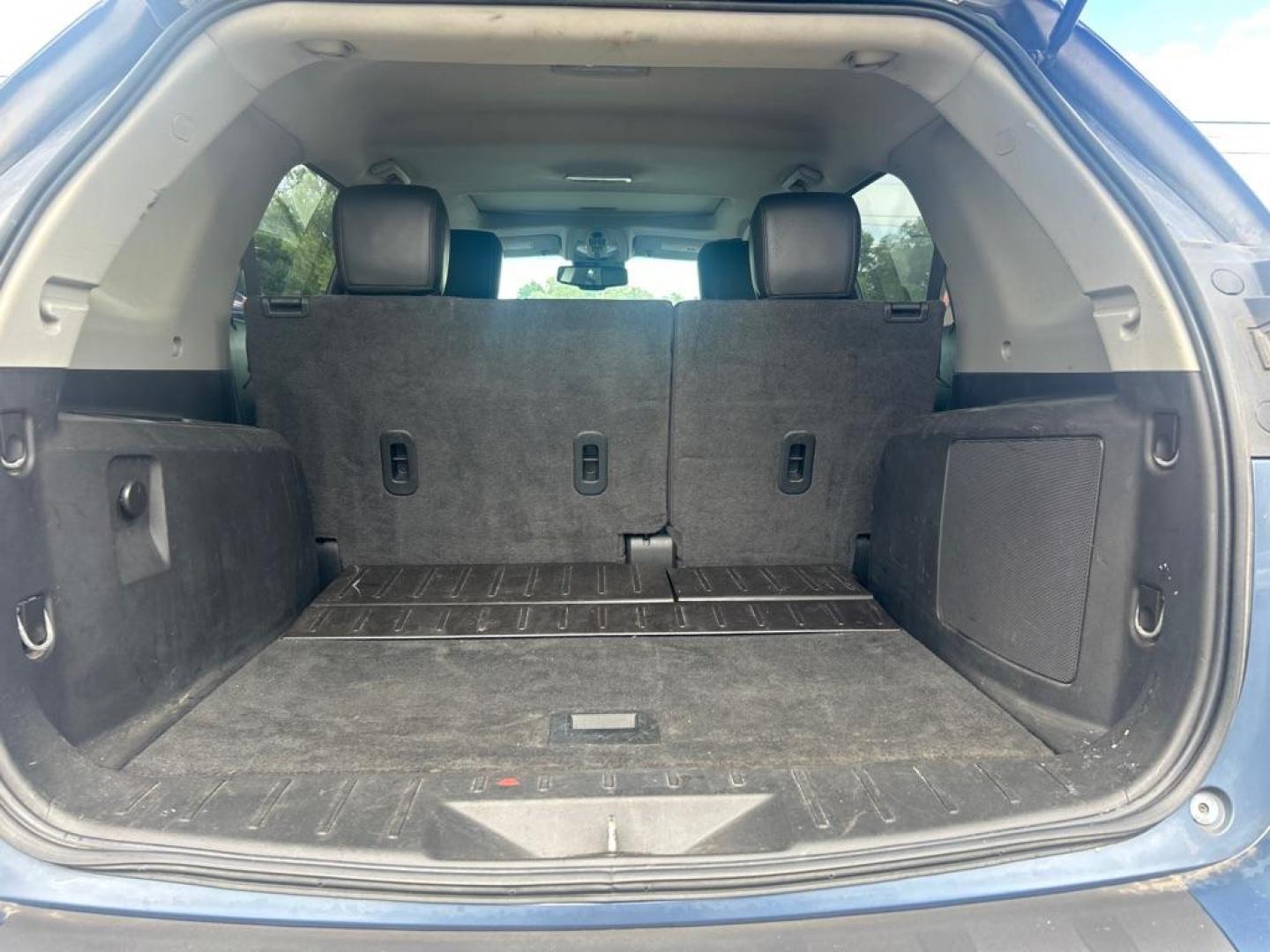 2012 BLUE GMC TERRAIN SLT (2GKFLVE55C6) with an 3.0L engine, Automatic transmission, located at 2514 Williamson Rd NE, Roanoke, VA, 24012, (540) 265-7770, 37.294636, -79.936249- Photo#2