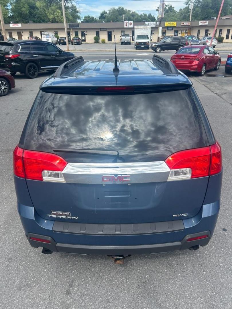 2012 BLUE GMC TERRAIN SLT (2GKFLVE55C6) with an 3.0L engine, Automatic transmission, located at 2514 Williamson Rd NE, Roanoke, VA, 24012, (540) 265-7770, 37.294636, -79.936249- Photo#11