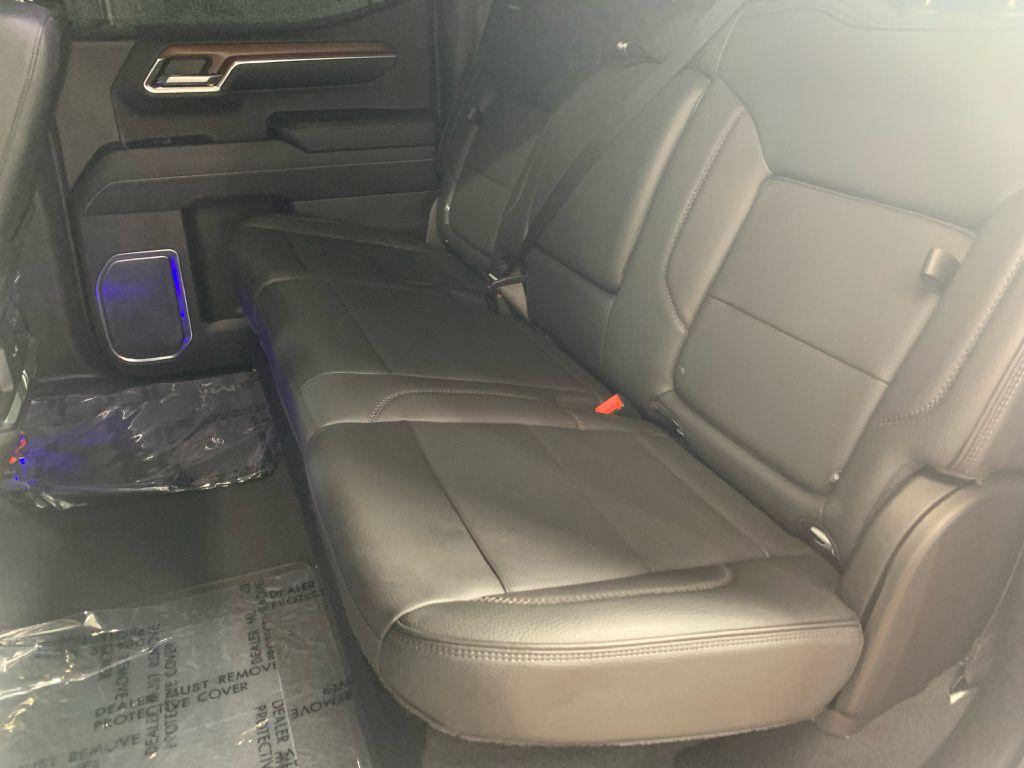 2023 WHITE GMC SIERRA 1500 DENALI (1GTUUGEL3PZ) with an 6.2L engine, Automatic transmission, located at 2514 Williamson Rd NE, Roanoke, VA, 24012, (540) 265-7770, 37.294636, -79.936249 - ********* CASH ONLY PRICE OF $68,000 (NOT INCLUDING SALES TAX, TAGS, TITLING, AND PROCESSING FEE)******** ******** VEHICLE SHOWN BY APPOINTMENT ONLY ********** This 2023 Sierra Denali 6.2L is still in new condition.- Photo#3