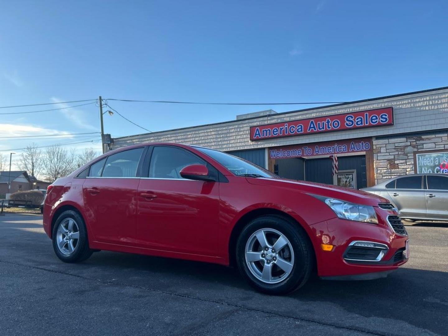 2015 RED CHEVROLET CRUZE LT (1G1PC5SB8F7) with an 1.4L engine, Automatic transmission, located at 2514 Williamson Rd NE, Roanoke, VA, 24012, (540) 265-7770, 37.294636, -79.936249 - NO CREDIT CHECK FINANCING WITH ONLY $2500 DOWN PAYMENT!!!! Check out our website www.needausedvehicle.com for our No Credit Check/ In House Financing options!! No Credit Check Available!!! In House Financing Available!!! All Clean Title Vehicles (no Salvaged or flooded vehicles ever on our lot)! - Photo#0