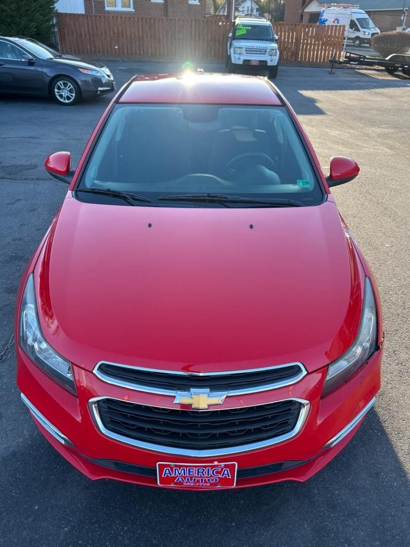 2015 RED CHEVROLET CRUZE LT (1G1PC5SB8F7) with an 1.4L engine, Automatic transmission, located at 2514 Williamson Rd NE, Roanoke, VA, 24012, (540) 265-7770, 37.294636, -79.936249 - NO CREDIT CHECK FINANCING WITH ONLY $2500 DOWN PAYMENT!!!! Check out our website www.needausedvehicle.com for our No Credit Check/ In House Financing options!! No Credit Check Available!!! In House Financing Available!!! All Clean Title Vehicles (no Salvaged or flooded vehicles ever on our lot)! - Photo#1