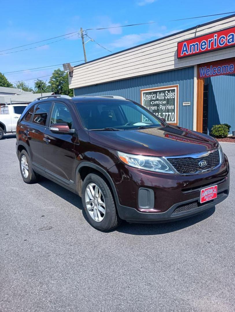2015 MAROON KIA SORENTO LX (5XYKTDA7XFG) with an 3.3L engine, Automatic transmission, located at 2514 Williamson Rd NE, Roanoke, VA, 24012, (540) 265-7770, 37.294636, -79.936249 - NO CREDIT CHECK FINANCING WITH ONLY $2500 DOWN PAYMENT!!!! Check out our website www.needausedvehicle.com for our No Credit Check/ In House Financing options!! No Credit Check Available!!! In House Financing Available!!! All Clean Title Vehicles (no Salvaged or flooded vehicles ever on our lot)! - Photo#0