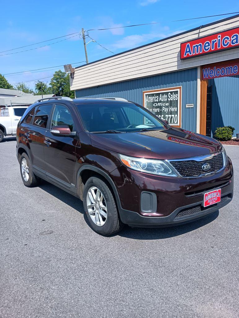 photo of 2015 KIA SORENTO 4DR