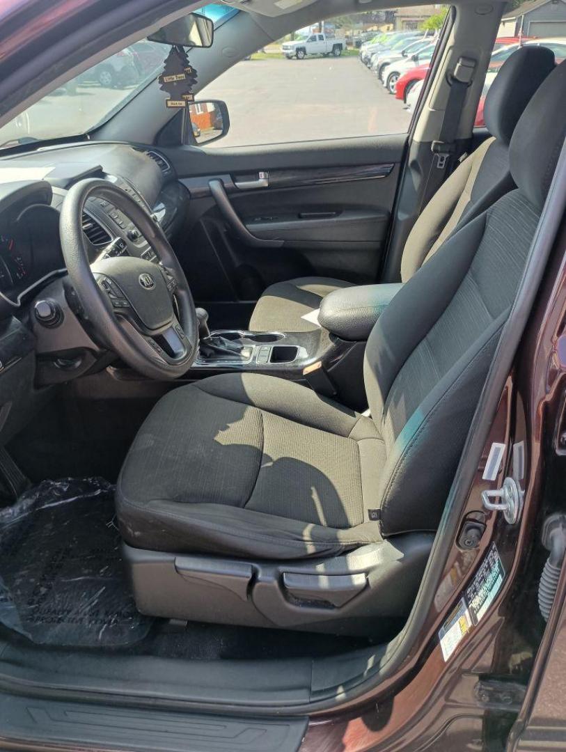 2015 MAROON KIA SORENTO LX (5XYKTDA7XFG) with an 3.3L engine, Automatic transmission, located at 2514 Williamson Rd NE, Roanoke, VA, 24012, (540) 265-7770, 37.294636, -79.936249 - NO CREDIT CHECK FINANCING WITH ONLY $2500 DOWN PAYMENT!!!! Check out our website www.needausedvehicle.com for our No Credit Check/ In House Financing options!! No Credit Check Available!!! In House Financing Available!!! All Clean Title Vehicles (no Salvaged or flooded vehicles ever on our lot)! - Photo#5
