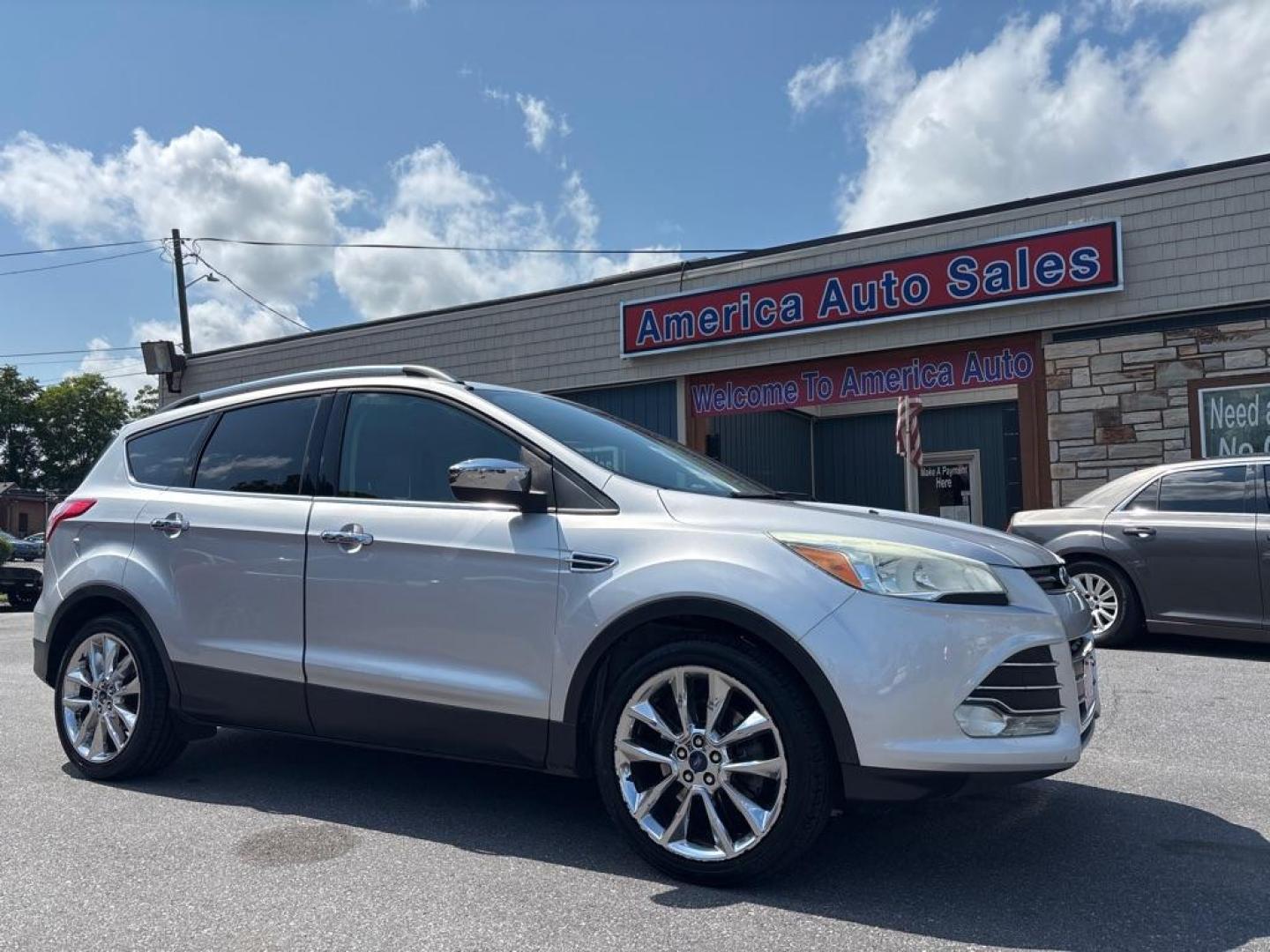 2016 SILVER FORD ESCAPE SE (1FMCU9GX4GU) with an 1.6L engine, Automatic transmission, located at 2514 Williamson Rd NE, Roanoke, VA, 24012, (540) 265-7770, 37.294636, -79.936249 - NO CREDIT CHECK FINANCING WITH ONLY $2300 DOWN PAYMENT!!!! Check out our website www.needausedvehicle.com for our No Credit Check/ In House Financing options!! No Credit Check Available!!! In House Financing Available!!! All Clean Title Vehicles (no Salvaged or flooded vehicles ever on our lot)!- Photo#0