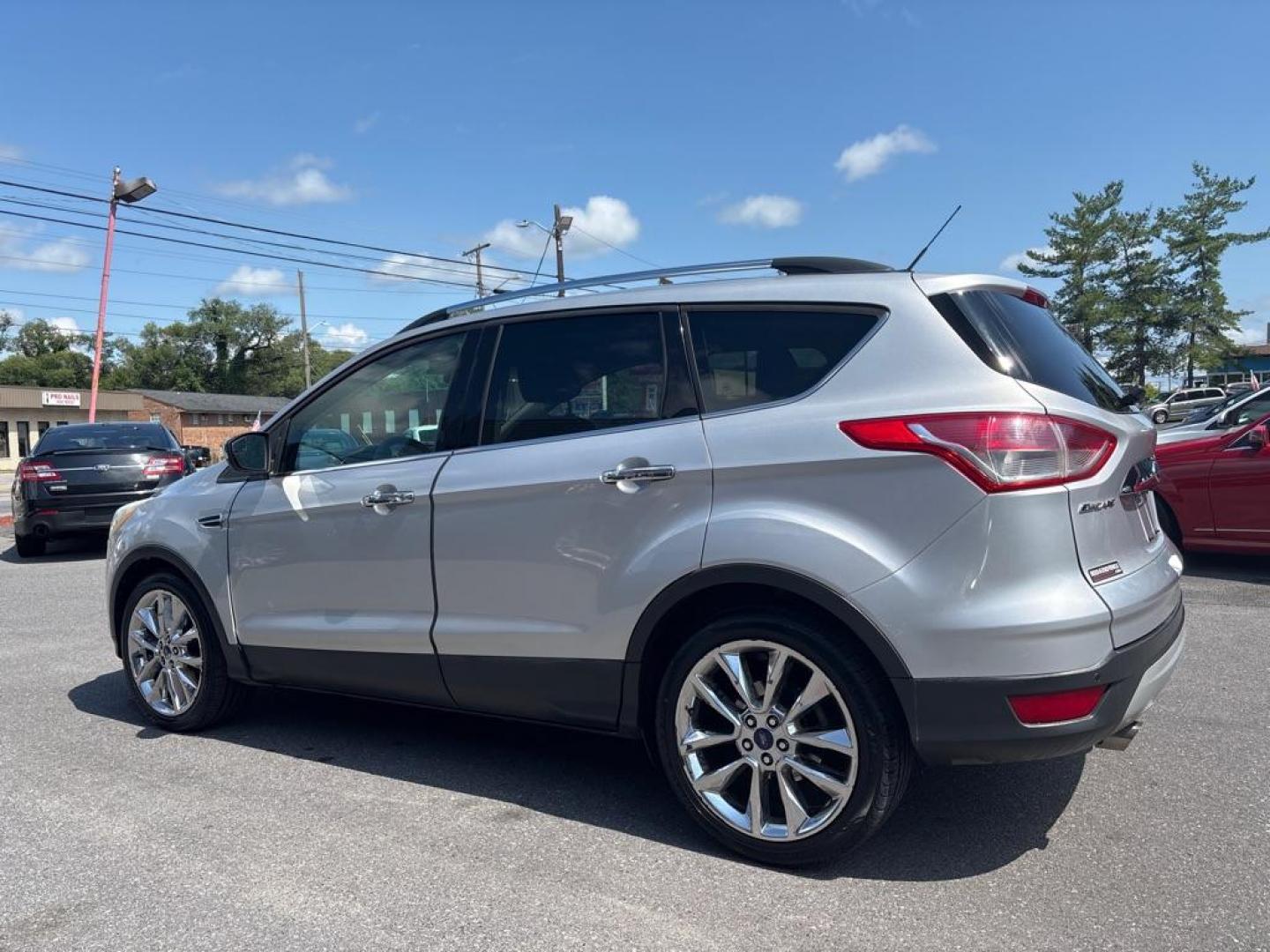 2016 SILVER FORD ESCAPE SE (1FMCU9GX4GU) with an 1.6L engine, Automatic transmission, located at 2514 Williamson Rd NE, Roanoke, VA, 24012, (540) 265-7770, 37.294636, -79.936249 - NO CREDIT CHECK FINANCING WITH ONLY $2300 DOWN PAYMENT!!!! Check out our website www.needausedvehicle.com for our No Credit Check/ In House Financing options!! No Credit Check Available!!! In House Financing Available!!! All Clean Title Vehicles (no Salvaged or flooded vehicles ever on our lot)!- Photo#1