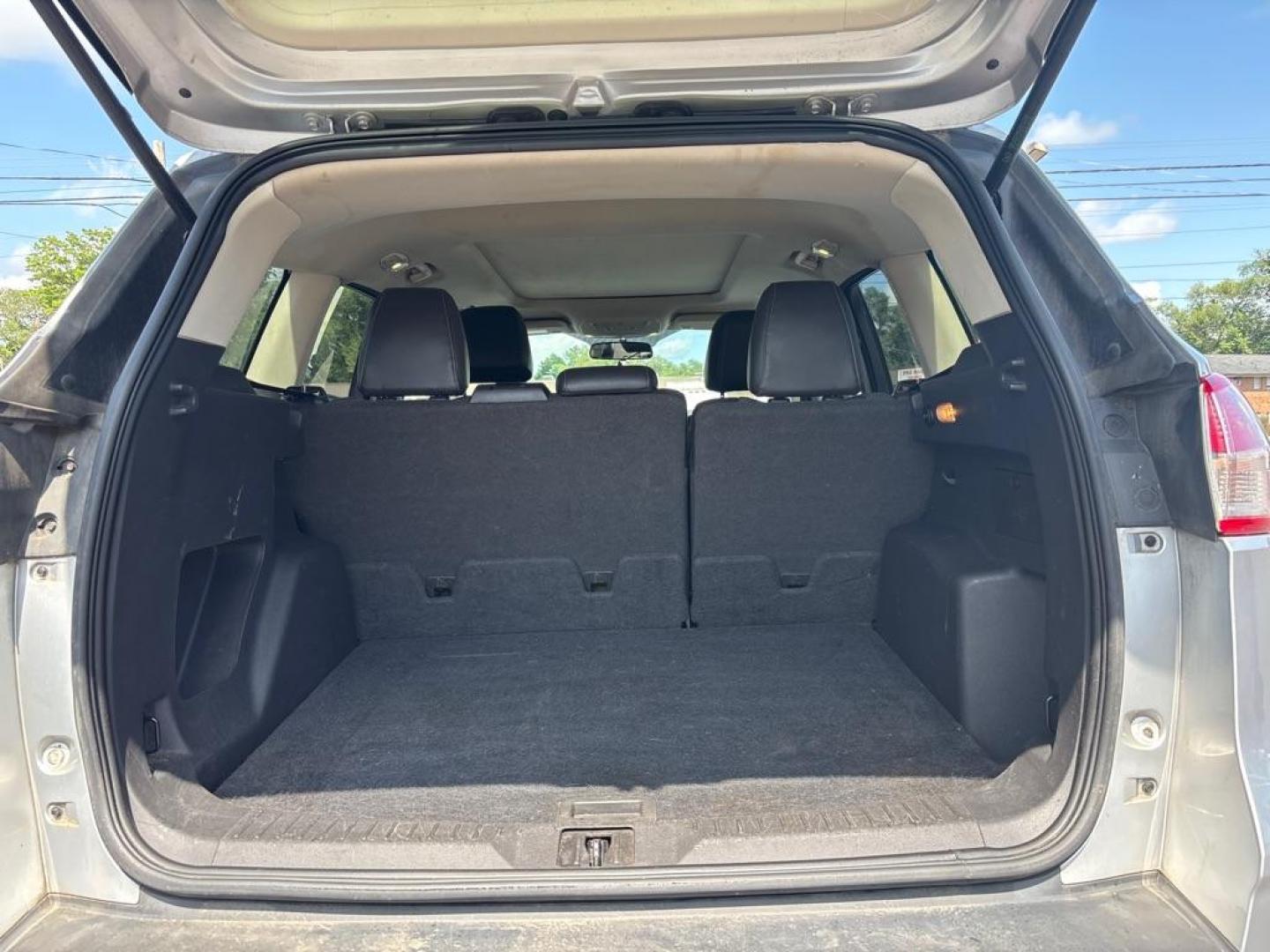 2016 SILVER FORD ESCAPE SE (1FMCU9GX4GU) with an 1.6L engine, Automatic transmission, located at 2514 Williamson Rd NE, Roanoke, VA, 24012, (540) 265-7770, 37.294636, -79.936249 - NO CREDIT CHECK FINANCING WITH ONLY $2300 DOWN PAYMENT!!!! Check out our website www.needausedvehicle.com for our No Credit Check/ In House Financing options!! No Credit Check Available!!! In House Financing Available!!! All Clean Title Vehicles (no Salvaged or flooded vehicles ever on our lot)!- Photo#2