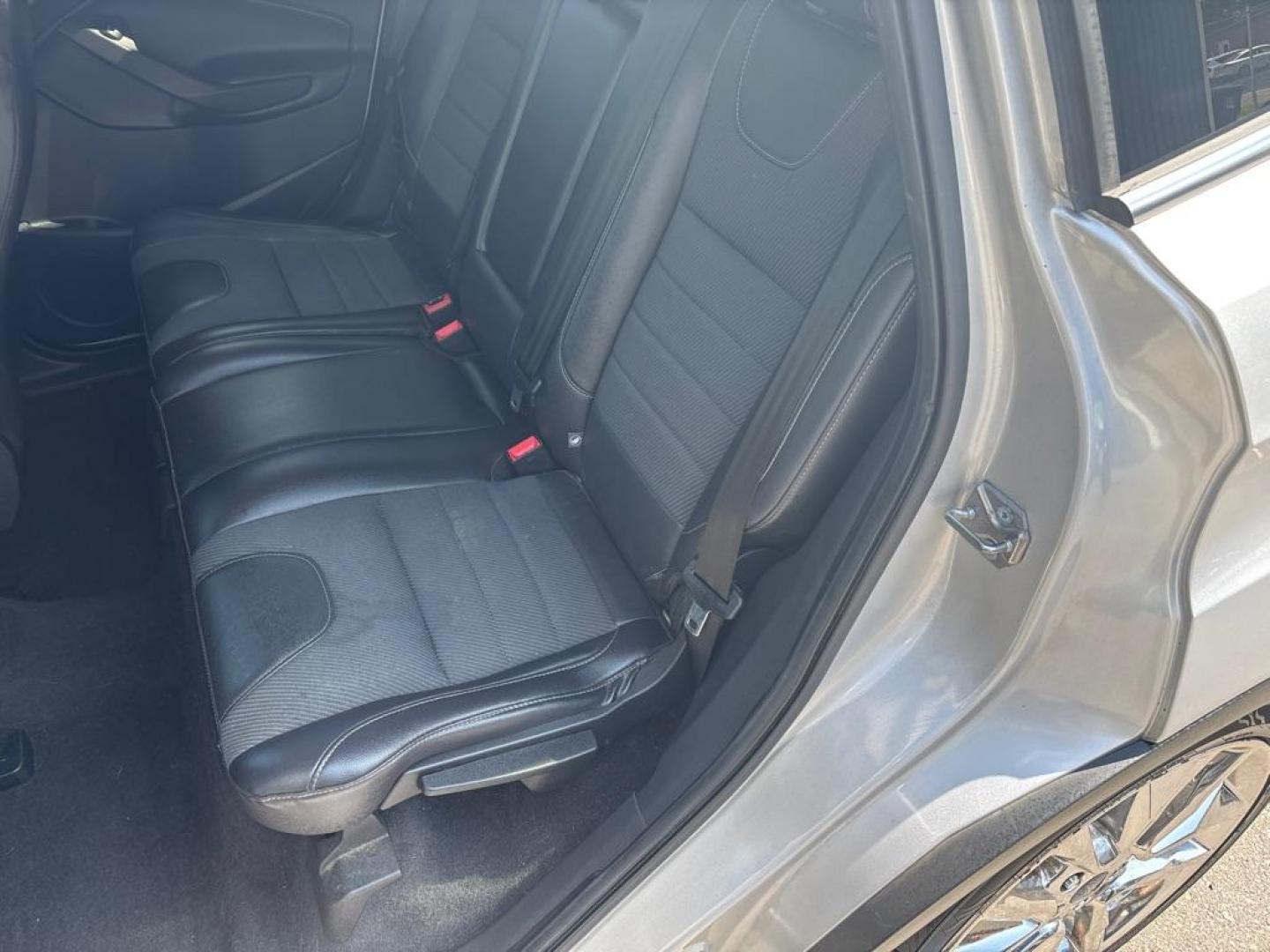2016 SILVER FORD ESCAPE SE (1FMCU9GX4GU) with an 1.6L engine, Automatic transmission, located at 2514 Williamson Rd NE, Roanoke, VA, 24012, (540) 265-7770, 37.294636, -79.936249 - NO CREDIT CHECK FINANCING WITH ONLY $2300 DOWN PAYMENT!!!! Check out our website www.needausedvehicle.com for our No Credit Check/ In House Financing options!! No Credit Check Available!!! In House Financing Available!!! All Clean Title Vehicles (no Salvaged or flooded vehicles ever on our lot)!- Photo#4