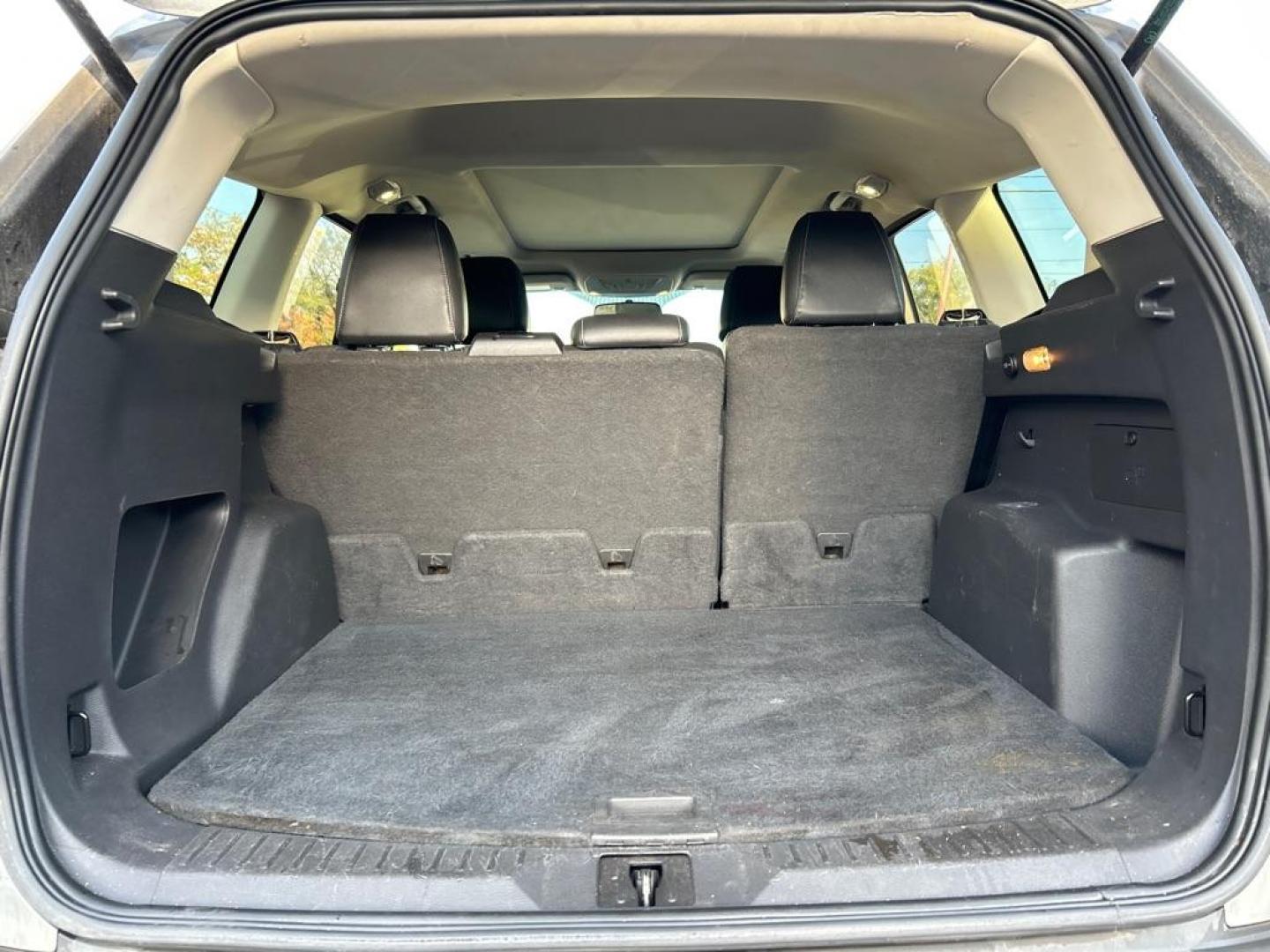 2016 SILVER FORD ESCAPE SE (1FMCU9GX4GU) with an 1.6L engine, Automatic transmission, located at 2514 Williamson Rd NE, Roanoke, VA, 24012, (540) 265-7770, 37.294636, -79.936249 - NO CREDIT CHECK FINANCING WITH ONLY $2700 DOWN PAYMENT!!!! Check out our website www.needausedvehicle.com for our No Credit Check/ In House Financing options!! No Credit Check Available!!! In House Financing Available!!! All Clean Title Vehicles (no Salvaged or flooded vehicles ever on our lot)! - Photo#9