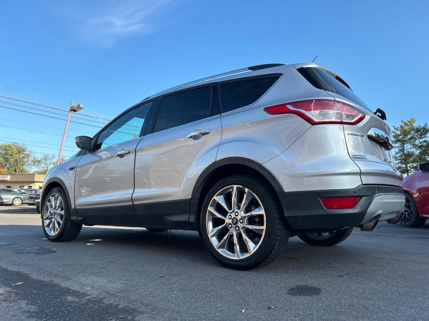 2016 SILVER FORD ESCAPE SE (1FMCU9GX4GU) with an 1.6L engine, Automatic transmission, located at 2514 Williamson Rd NE, Roanoke, VA, 24012, (540) 265-7770, 37.294636, -79.936249 - NO CREDIT CHECK FINANCING WITH ONLY $2700 DOWN PAYMENT!!!! Check out our website www.needausedvehicle.com for our No Credit Check/ In House Financing options!! No Credit Check Available!!! In House Financing Available!!! All Clean Title Vehicles (no Salvaged or flooded vehicles ever on our lot)! - Photo#1