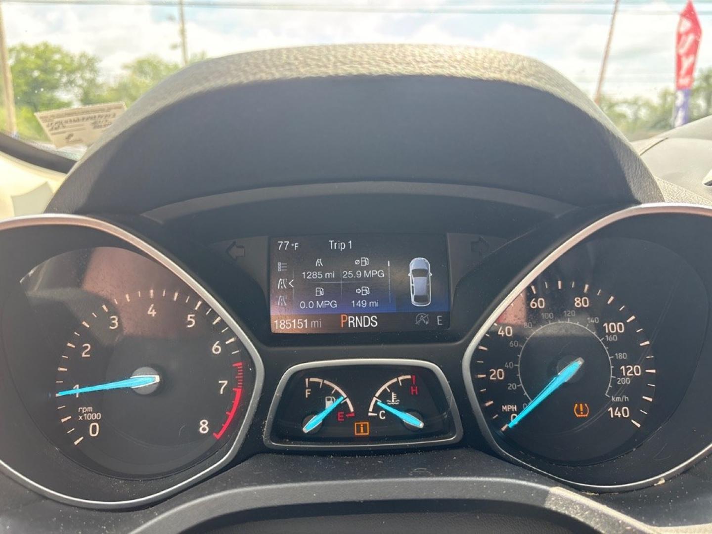 2017 WHITE FORD ESCAPE SE (1FMCU9GD4HU) with an 1.5L engine, Automatic transmission, located at 2514 Williamson Rd NE, Roanoke, VA, 24012, (540) 265-7770, 37.294636, -79.936249 - NO CREDIT CHECK FINANCING WITH ONLY $1900 DOWN PAYMENT!!!! Check out our website www.needausedvehicle.com for our No Credit Check/ In House Financing options!! No Credit Check Available!!! In House Financing Available!!! All Clean Title Vehicles (no Salvaged or flooded vehicles ever on our lot)!- Photo#10