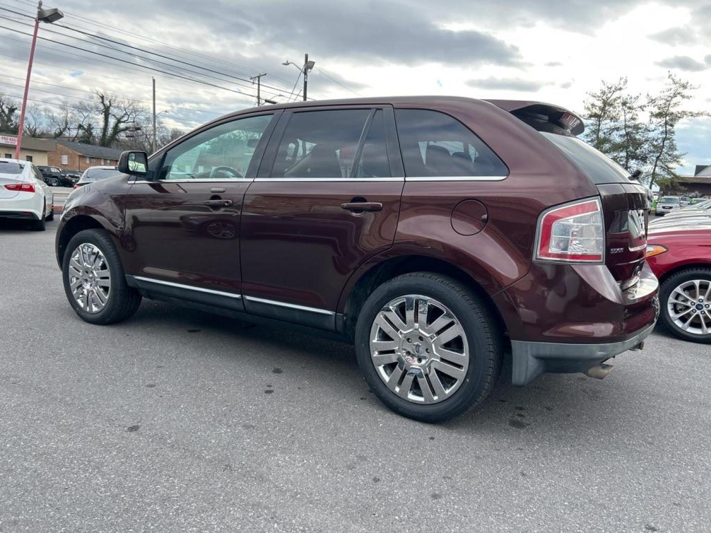 2010 MAROON FORD EDGE LIMITED (2FMDK3KC3AB) with an 3.5L engine, Automatic transmission, located at 2514 Williamson Rd NE, Roanoke, VA, 24012, (540) 265-7770, 37.294636, -79.936249 - NO CREDIT CHECK FINANCING WITH ONLY $1800 DOWN PAYMENT!!!! Check out our website www.needausedvehicle.com for our No Credit Check/ In House Financing options!! No Credit Check Available!!! In House Financing Available!!! All Clean Title Vehicles (no Salvaged or flooded vehicles ever on our lot)! - Photo#5
