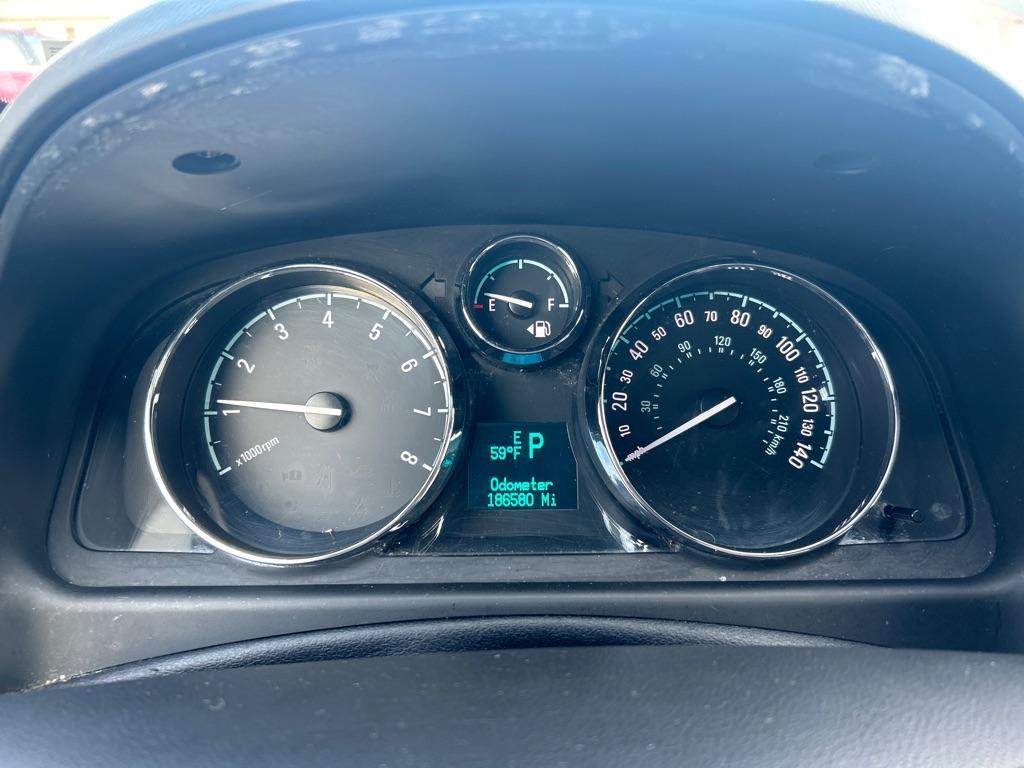 2014 SILVER CHEVROLET CAPTIVA LTZ (3GNAL4EK1ES) with an 2.4L engine, Automatic transmission, located at 2514 Williamson Rd NE, Roanoke, VA, 24012, (540) 265-7770, 37.294636, -79.936249 - Photo#8