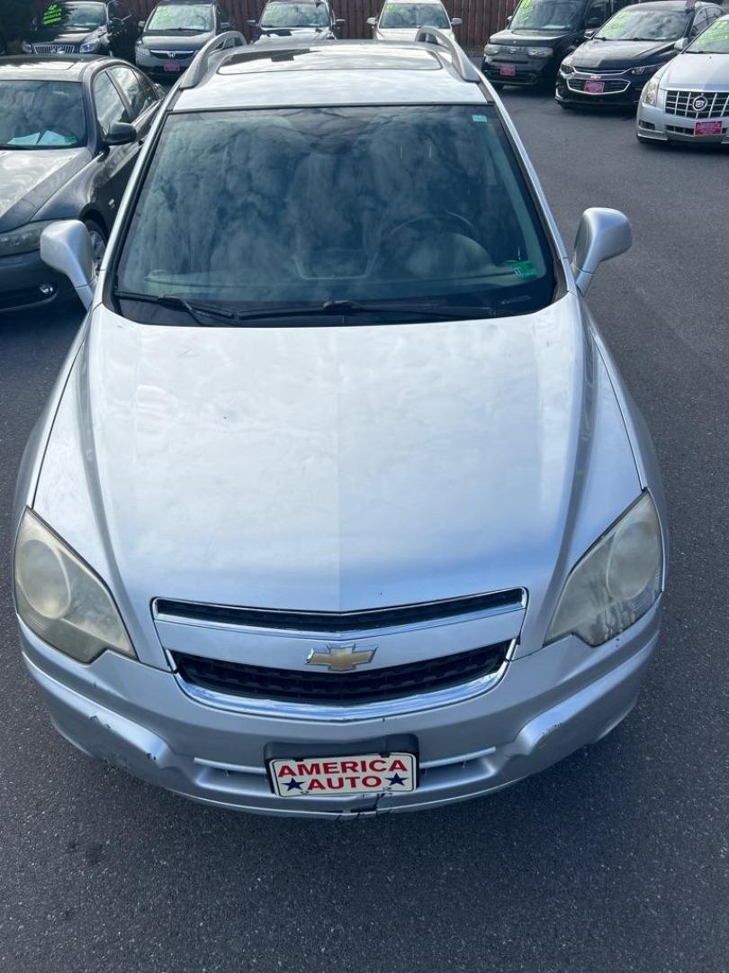 2014 SILVER CHEVROLET CAPTIVA LTZ (3GNAL4EK1ES) with an 2.4L engine, Automatic transmission, located at 2514 Williamson Rd NE, Roanoke, VA, 24012, (540) 265-7770, 37.294636, -79.936249 - NO CREDIT CHECK FINANCING WITH ONLY $1700 DOWN PAYMENT!!!! Check out our website www.needausedvehicle.com for our No Credit Check/ In House Financing options!! No Credit Check Available!!! In House Financing Available!!! All Clean Title Vehicles (no Salvaged or flooded vehicles ever on our lot)! - Photo#10