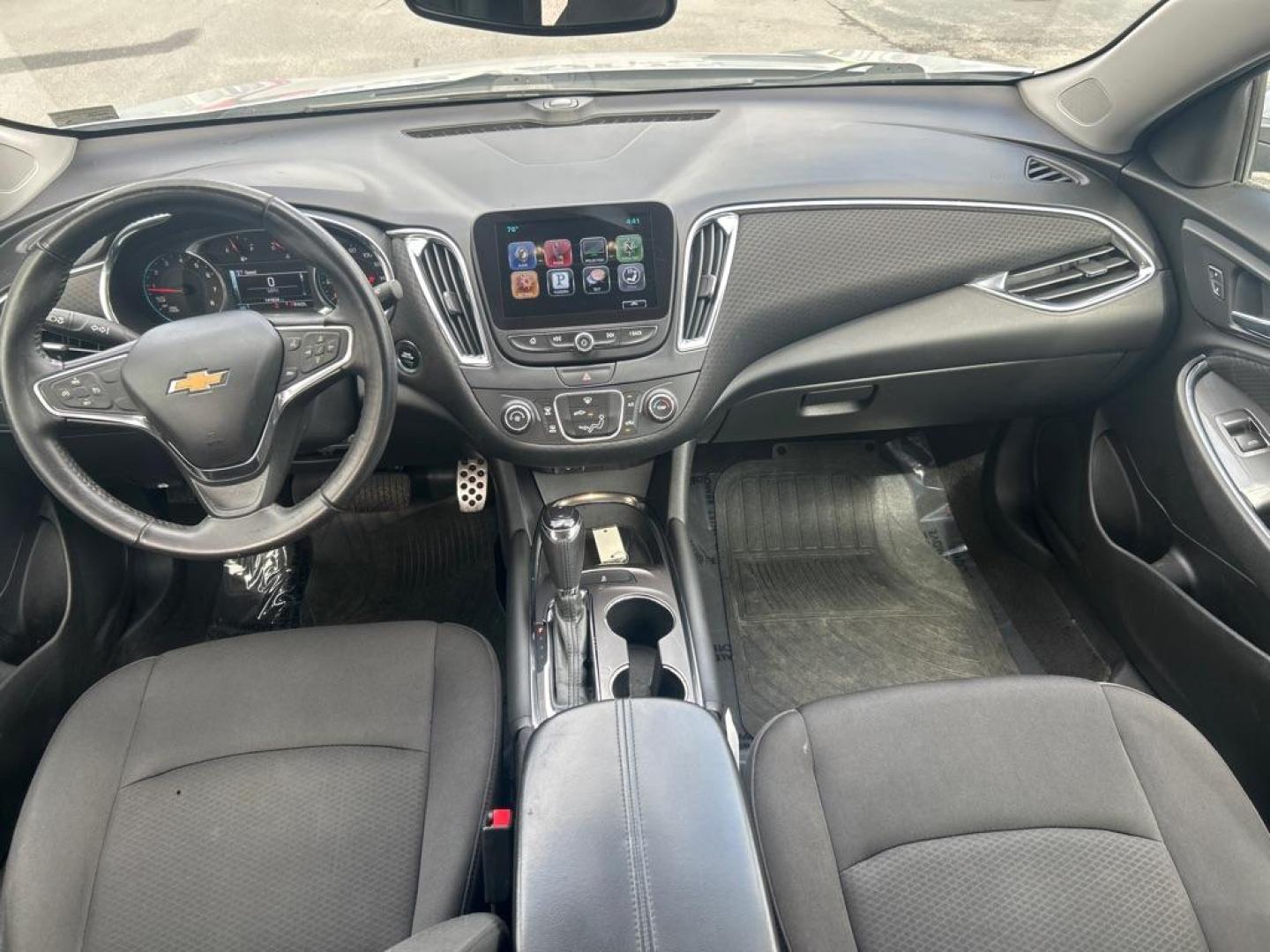 2016 SILVER CHEVROLET MALIBU LT (1G1ZE5ST1GF) with an 1.5L engine, Automatic transmission, located at 2514 Williamson Rd NE, Roanoke, VA, 24012, (540) 265-7770, 37.294636, -79.936249 - NO CREDIT CHECK FINANCING WITH ONLY $3000 DOWN PAYMENT!!!! Check out our website www.needausedvehicle.com for our No Credit Check/ In House Financing options!! No Credit Check Available!!! In House Financing Available!!! All Clean Title Vehicles (no Salvaged or flooded vehicles ever on our lot)! - Photo#3