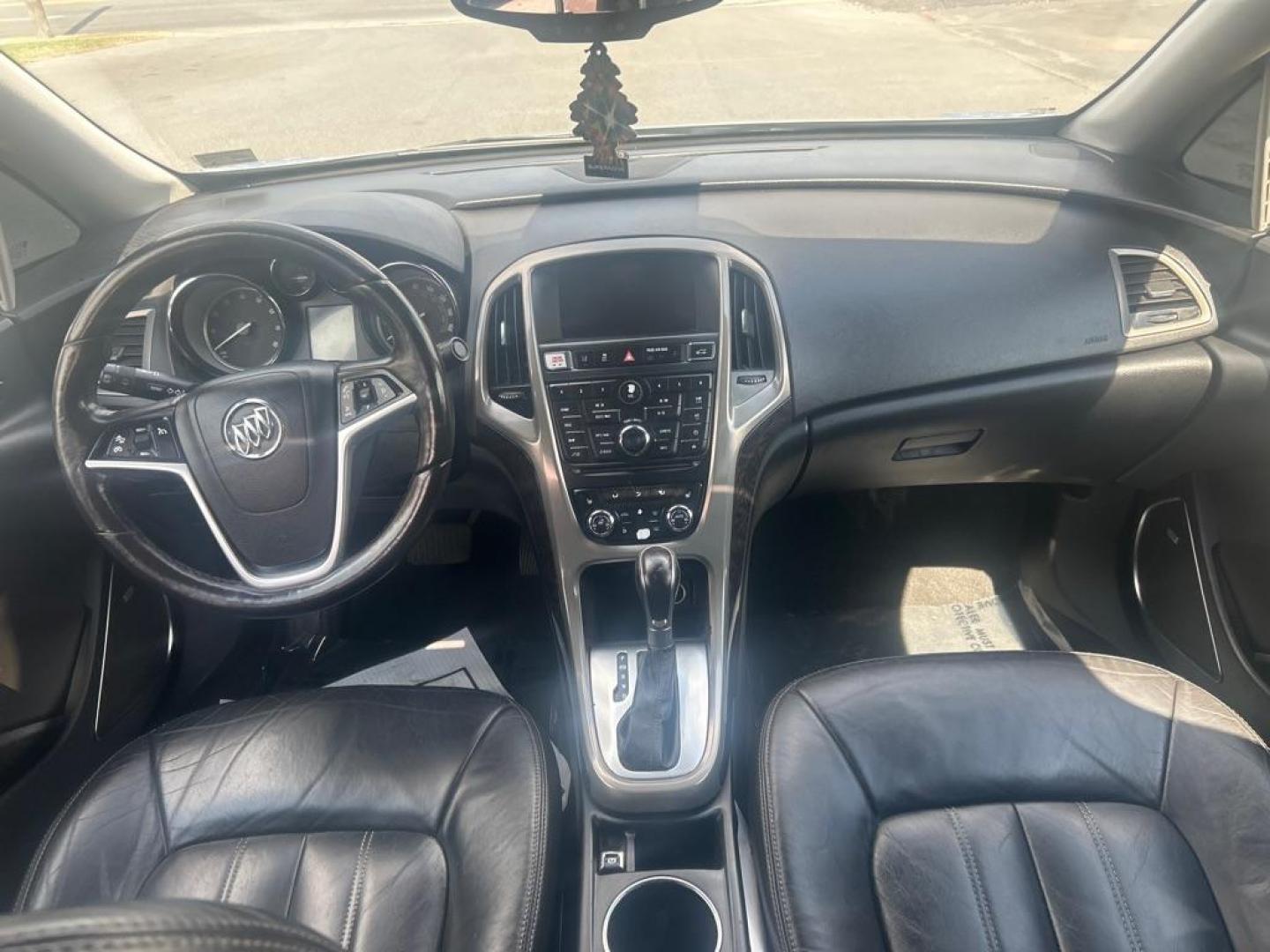 2015 SILVER BUICK VERANO (1G4PS5SKXF4) with an 2.4L engine, Automatic transmission, located at 2514 Williamson Rd NE, Roanoke, VA, 24012, (540) 265-7770, 37.294636, -79.936249 - Photo#3