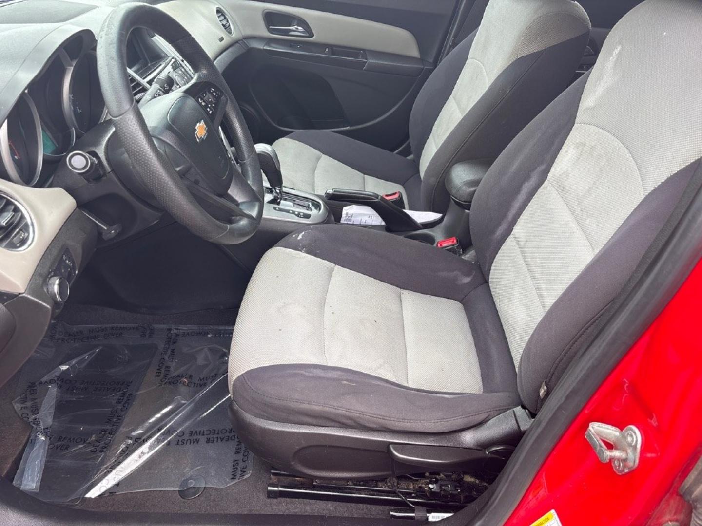 2015 RED CHEVROLET CRUZE LS (1G1PA5SH4F7) with an 1.8L engine, Automatic transmission, located at 2514 Williamson Rd NE, Roanoke, VA, 24012, (540) 265-7770, 37.294636, -79.936249- Photo#4