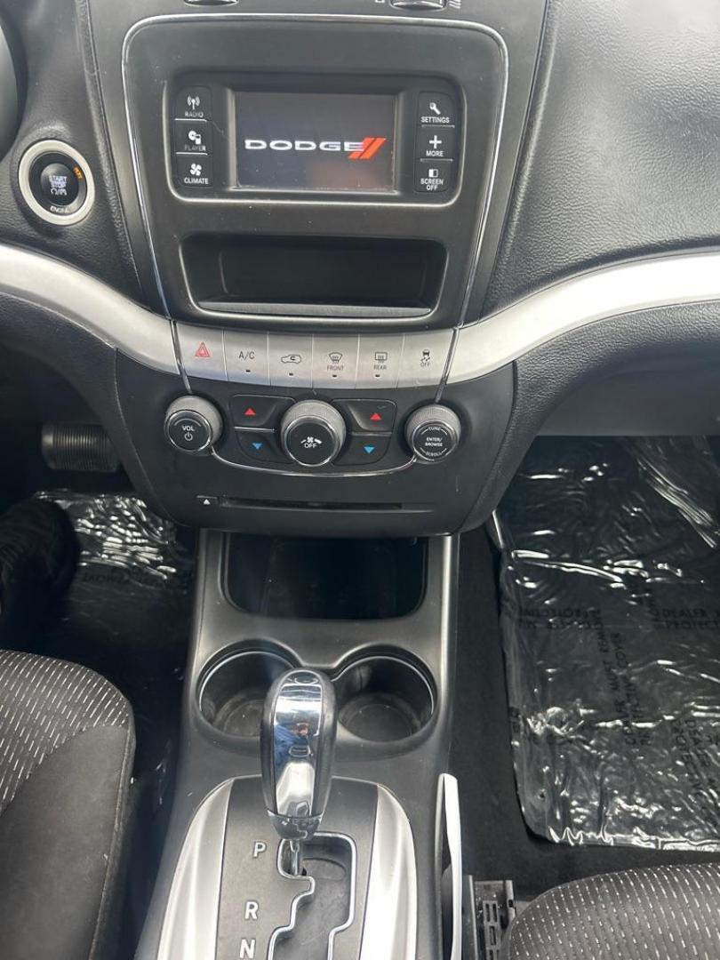 2016 WHITE DODGE JOURNEY SE (3C4PDCAB3GT) with an 2.4L engine, Automatic transmission, located at 2514 Williamson Rd NE, Roanoke, VA, 24012, (540) 265-7770, 37.294636, -79.936249 - NO CREDIT CHECK FINANCING WITH ONLY $1700 DOWN PAYMENT!!!! Check out our website www.needausedvehicle.com for our No Credit Check/ In House Financing options!! No Credit Check Available!!! In House Financing Available!!! All Clean Title Vehicles (no Salvaged or flooded vehicles ever on our lot)! - Photo#8