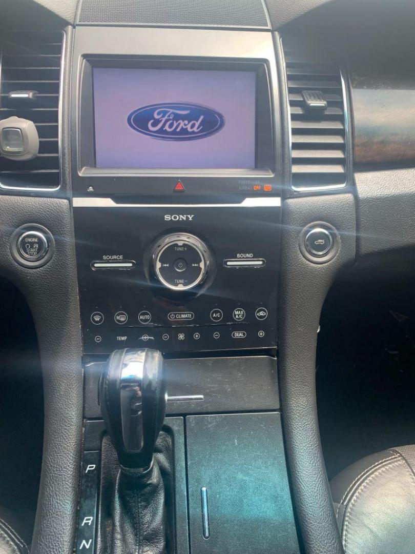 2013 MAROON FORD TAURUS LIMITED (1FAHP2F88DG) with an 3.5L engine, Automatic transmission, located at 2514 Williamson Rd NE, Roanoke, VA, 24012, (540) 265-7770, 37.294636, -79.936249 - Photo#7