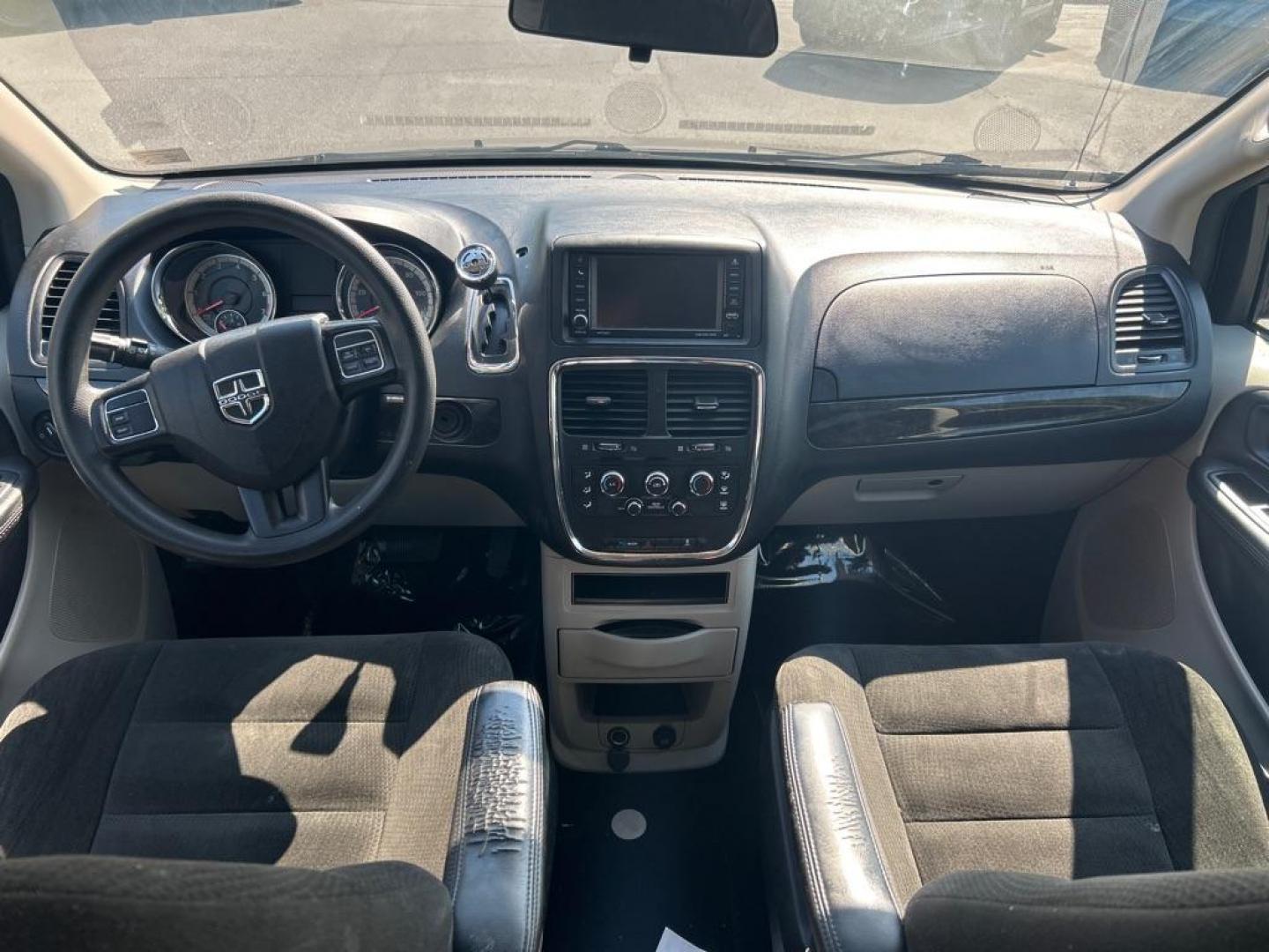 2015 GRAY DODGE GRAND CARAVAN SE (2C4RDGBG5FR) with an 3.6L engine, Automatic transmission, located at 2514 Williamson Rd NE, Roanoke, VA, 24012, (540) 265-7770, 37.294636, -79.936249 - NO CREDIT CHECK FINANCING WITH ONLY $2200 DOWN PAYMENT!!!! Check out our website www.needausedvehicle.com for our No Credit Check/ In House Financing options!! No Credit Check Available!!! In House Financing Available!!! All Clean Title Vehicles (no Salvaged or flooded vehicles ever on our lot)!- Photo#6
