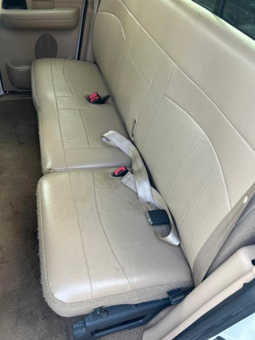 1999 WHITE FORD F150 Lariat (1FTRX17L6XK) with an 5.4L engine, Automatic transmission, located at 2514 Williamson Rd NE, Roanoke, VA, 24012, (540) 265-7770, 37.294636, -79.936249 - NO CREDIT CHECK FINANCING WITH ONLY $1300 DOWN PAYMENT!!!! Check out our website www.needausedvehicle.com for our No Credit Check/ In House Financing options!! No Credit Check Available!!! In House Financing Available!!! All Clean Title Vehicles (no Salvaged or flooded vehicles ever on our lot)! - Photo#5