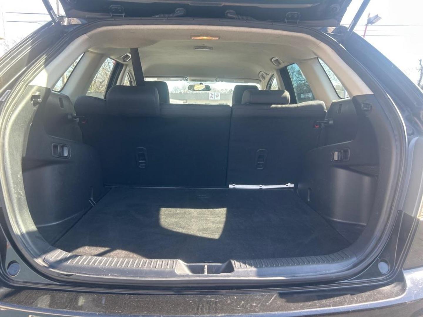 2010 BLACK MAZDA CX-7 (JM3ER2WM1A0) with an 2.5L engine, Automatic transmission, located at 2514 Williamson Rd NE, Roanoke, VA, 24012, (540) 265-7770, 37.294636, -79.936249 - NO CREDIT CHECK FINANCING WITH ONLY $1800.00 DOWN PAYMENT!!!! Check out our website www.needausedvehicle.com for our No Credit Check/ In House Financing options!! No Credit Check Available!!! In House Financing Available!!! All Clean Title Vehicles (no Salvaged or flooded vehicles ever on our lo - Photo#4