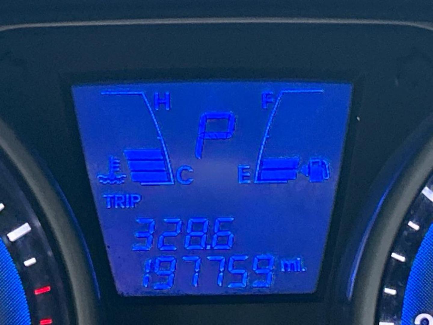 2010 BLUE HYUNDAI TUCSON GLS (KM8JT3AC6AU) with an 2.4L engine, Automatic transmission, located at 2514 Williamson Rd NE, Roanoke, VA, 24012, (540) 265-7770, 37.294636, -79.936249 - NO CREDIT CHECK FINANCING WITH ONLY $1500 DOWN PAYMENT!!!! Check out our website www.needausedvehicle.com for our No Credit Check/ In House Financing options!! No Credit Check Available!!! In House Financing Available!!! All Clean Title Vehicles (no Salvaged or flooded vehicles ever on our lot)! - Photo#11