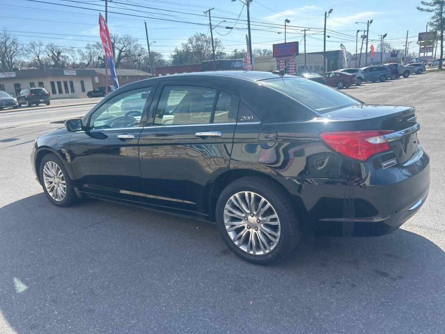 2012 BLACK CHRYSLER 200 LIMITED (1C3CCBCG6CN) with an 3.6L engine, Automatic transmission, located at 2514 Williamson Rd NE, Roanoke, VA, 24012, (540) 265-7770, 37.294636, -79.936249 - Photo#2