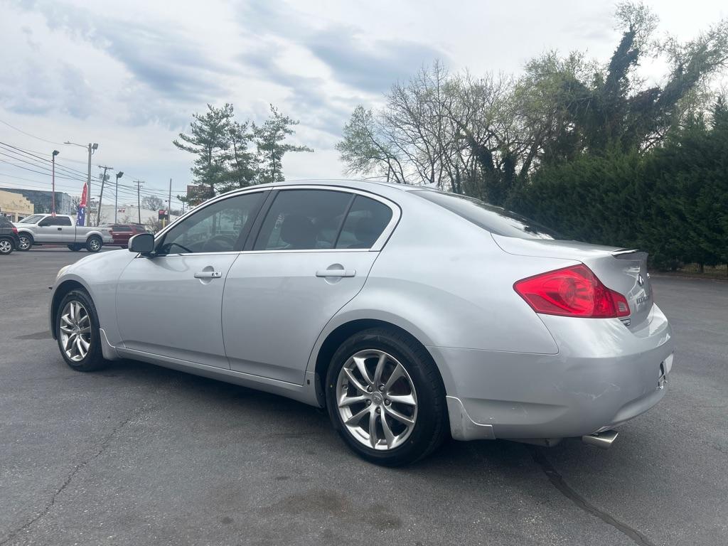 2008 SILVER INFINITI G35 (JNKBV61F48M) with an 3.5L engine, Automatic transmission, located at 2514 Williamson Rd NE, Roanoke, VA, 24012, (540) 265-7770, 37.294636, -79.936249 - NO CREDIT CHECK FINANCING WITH ONLY $2000 DOWN PAYMENT!!!! Check out our website www.needausedvehicle.com for our No Credit Check/ In House Financing options!! No Credit Check Available!!! In House Financing Available!!! All Clean Title Vehicles (no Salvaged or flooded vehicles ever on our lot)! - Photo#2