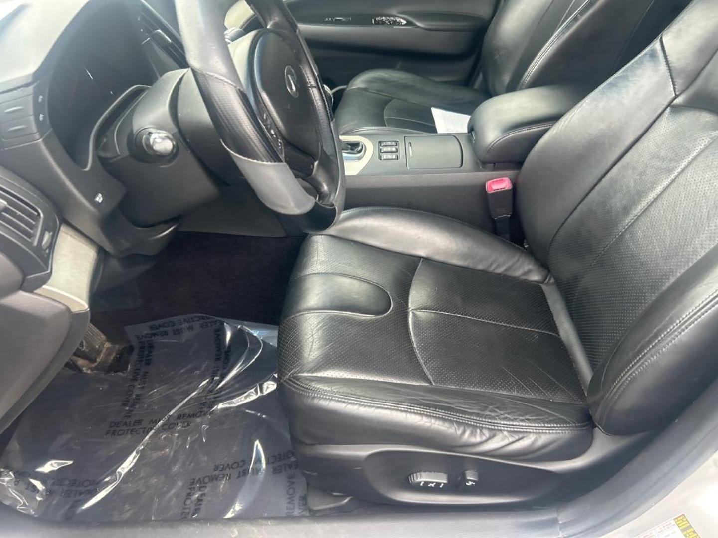 2008 SILVER INFINITI G35 (JNKBV61F48M) with an 3.5L engine, Automatic transmission, located at 2514 Williamson Rd NE, Roanoke, VA, 24012, (540) 265-7770, 37.294636, -79.936249 - NO CREDIT CHECK FINANCING WITH ONLY $2000 DOWN PAYMENT!!!! Check out our website www.needausedvehicle.com for our No Credit Check/ In House Financing options!! No Credit Check Available!!! In House Financing Available!!! All Clean Title Vehicles (no Salvaged or flooded vehicles ever on our lot)! - Photo#6