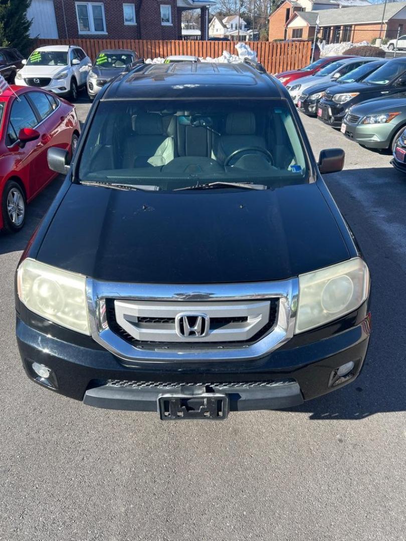 2011 BLACK HONDA PILOT TOURING (5FNYF4H98BB) with an 3.5L engine, Automatic transmission, located at 2514 Williamson Rd NE, Roanoke, VA, 24012, (540) 265-7770, 37.294636, -79.936249 - Photo#1