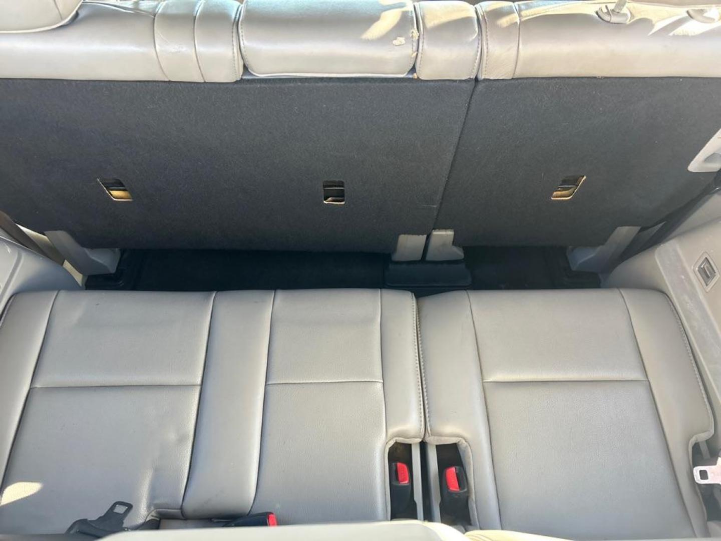 2011 BLACK HONDA PILOT TOURING (5FNYF4H98BB) with an 3.5L engine, Automatic transmission, located at 2514 Williamson Rd NE, Roanoke, VA, 24012, (540) 265-7770, 37.294636, -79.936249 - Photo#5