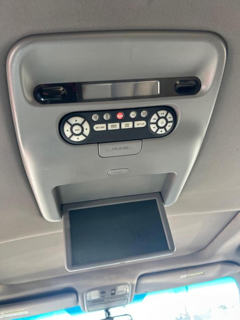 2011 BLACK HONDA PILOT TOURING (5FNYF4H98BB) with an 3.5L engine, Automatic transmission, located at 2514 Williamson Rd NE, Roanoke, VA, 24012, (540) 265-7770, 37.294636, -79.936249 - Photo#8