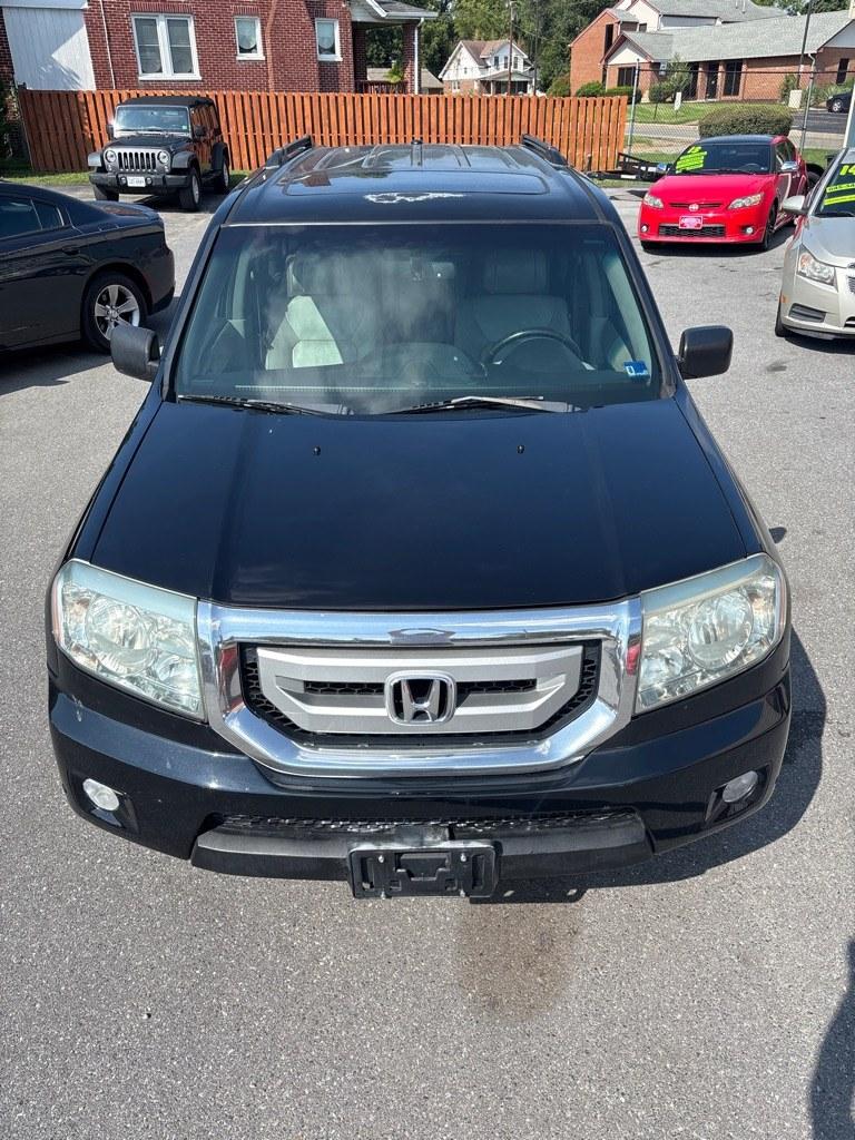 2011 BLACK HONDA PILOT TOURING (5FNYF4H98BB) with an 3.5L engine, Automatic transmission, located at 2514 Williamson Rd NE, Roanoke, VA, 24012, (540) 265-7770, 37.294636, -79.936249 - NO CREDIT CHECK FINANCING WITH ONLY $1800 DOWN PAYMENT!!!! Check out our website www.needausedvehicle.com for our No Credit Check/ In House Financing options!! No Credit Check Available!!! In House Financing Available!!! All Clean Title Vehicles (no Salvaged or flooded vehicles ever on our lot)!- Photo#10