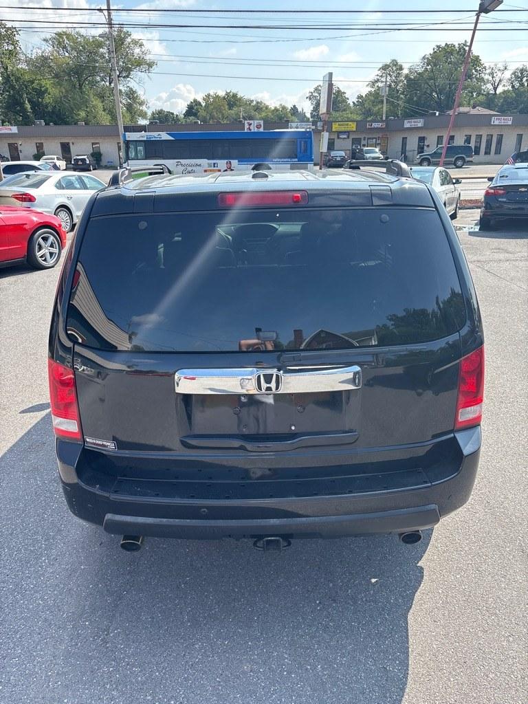 2011 BLACK HONDA PILOT TOURING (5FNYF4H98BB) with an 3.5L engine, Automatic transmission, located at 2514 Williamson Rd NE, Roanoke, VA, 24012, (540) 265-7770, 37.294636, -79.936249 - NO CREDIT CHECK FINANCING WITH ONLY $1800 DOWN PAYMENT!!!! Check out our website www.needausedvehicle.com for our No Credit Check/ In House Financing options!! No Credit Check Available!!! In House Financing Available!!! All Clean Title Vehicles (no Salvaged or flooded vehicles ever on our lot)!- Photo#11