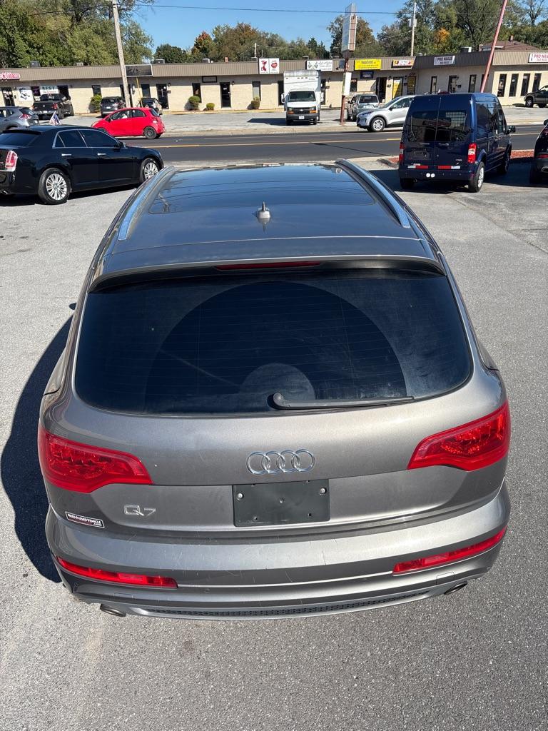 2011 GRAY AUDI Q7 PRESTIGE (WA1DGAFE8BD) with an 3.0L engine, Automatic transmission, located at 2514 Williamson Rd NE, Roanoke, VA, 24012, (540) 265-7770, 37.294636, -79.936249 - NO CREDIT CHECK FINANCING WITH ONLY $2300 DOWN PAYMENT!!!! Check out our website www.needausedvehicle.com for our No Credit Check/ In House Financing options!! No Credit Check Available!!! In House Financing Available!!! All Clean Title Vehicles (no Salvaged or flooded vehicles ever on our lot)!- Photo#3